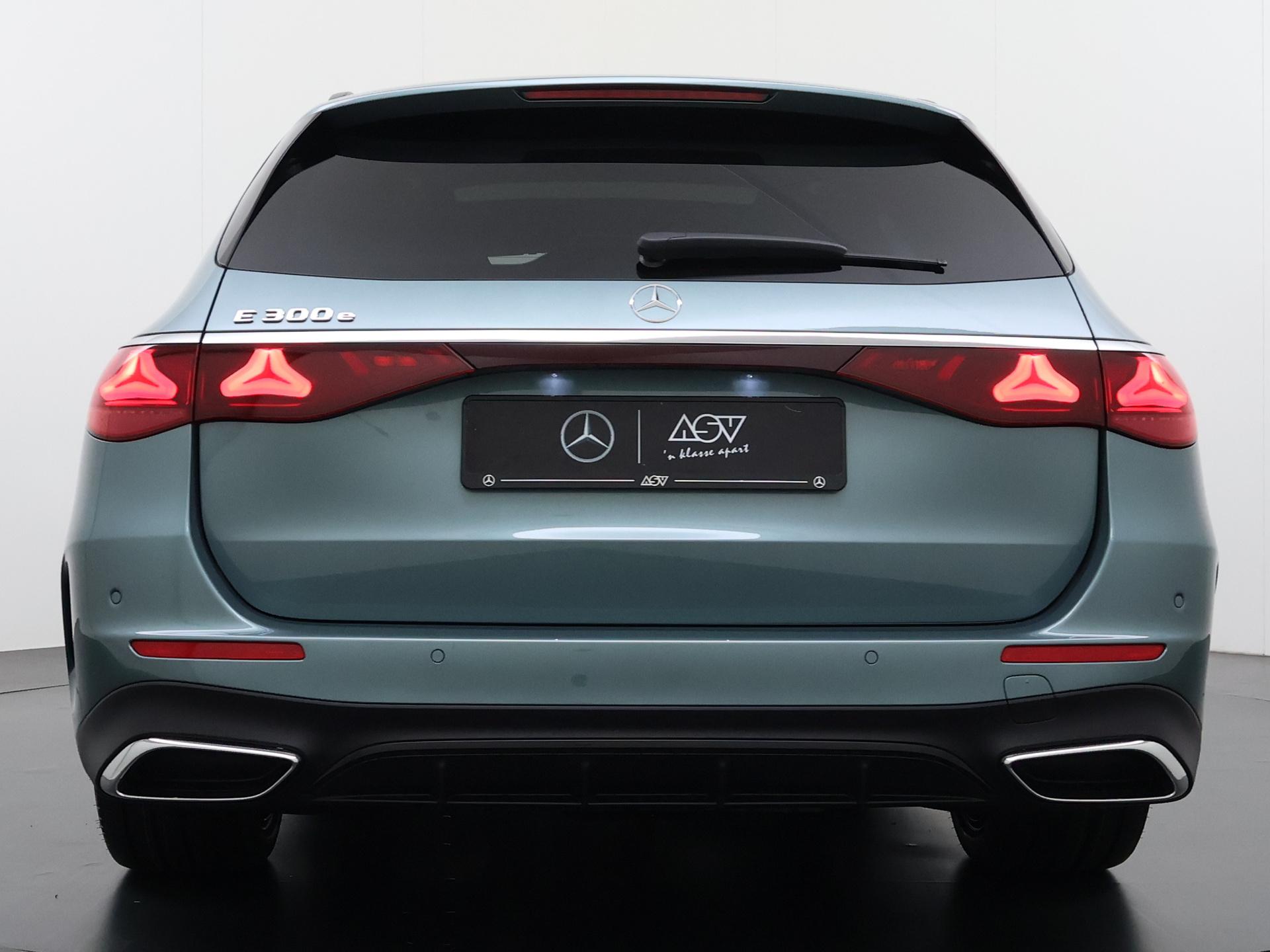 Mercedes-Benz E-Klasse Estate 300 e Sport Edition 3