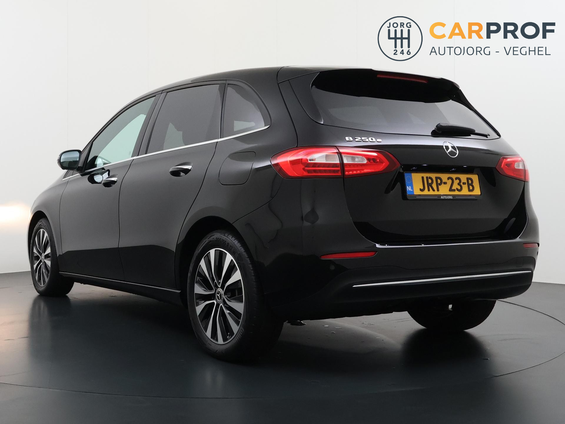 Mercedes-Benz B-Klasse B 250 e DCT 1