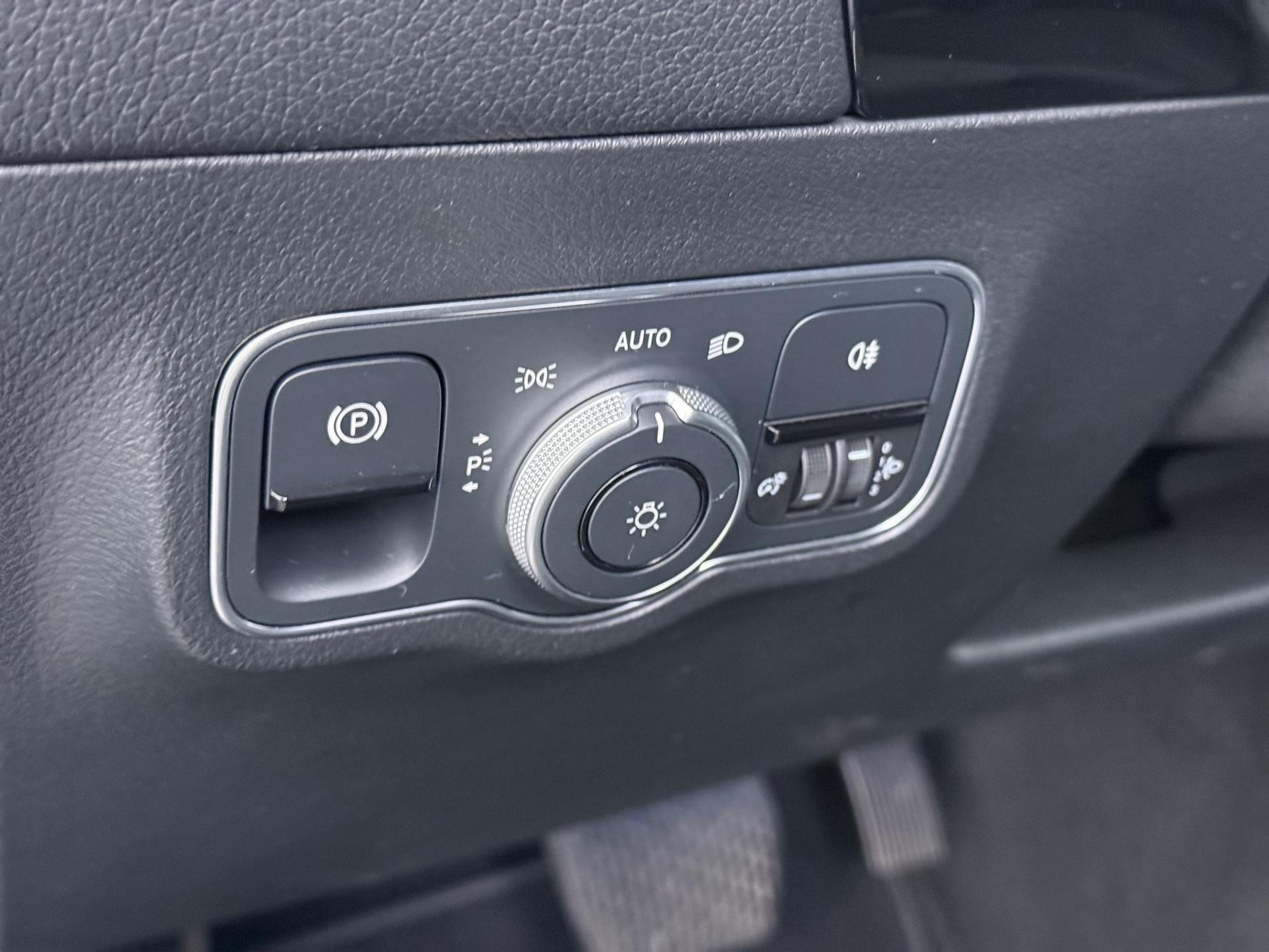 Mercedes-Benz B-Klasse B 250 e DCT 13