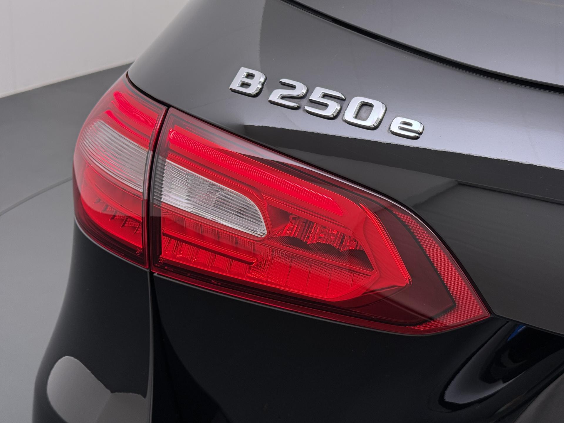 Mercedes-Benz B-Klasse B 250 e DCT 4