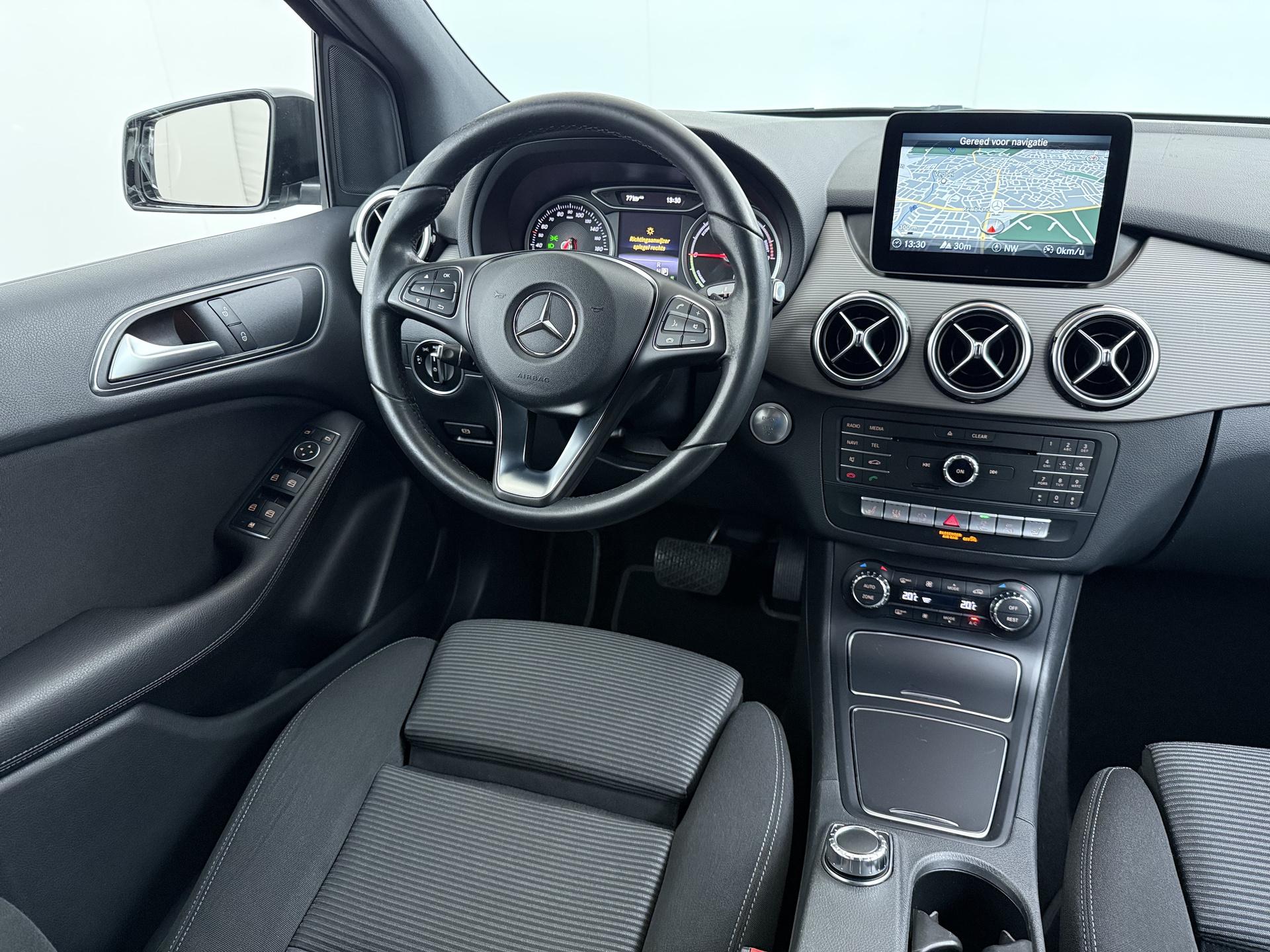 Mercedes-Benz B-Klasse 250 e Prestige 28 kWh 12