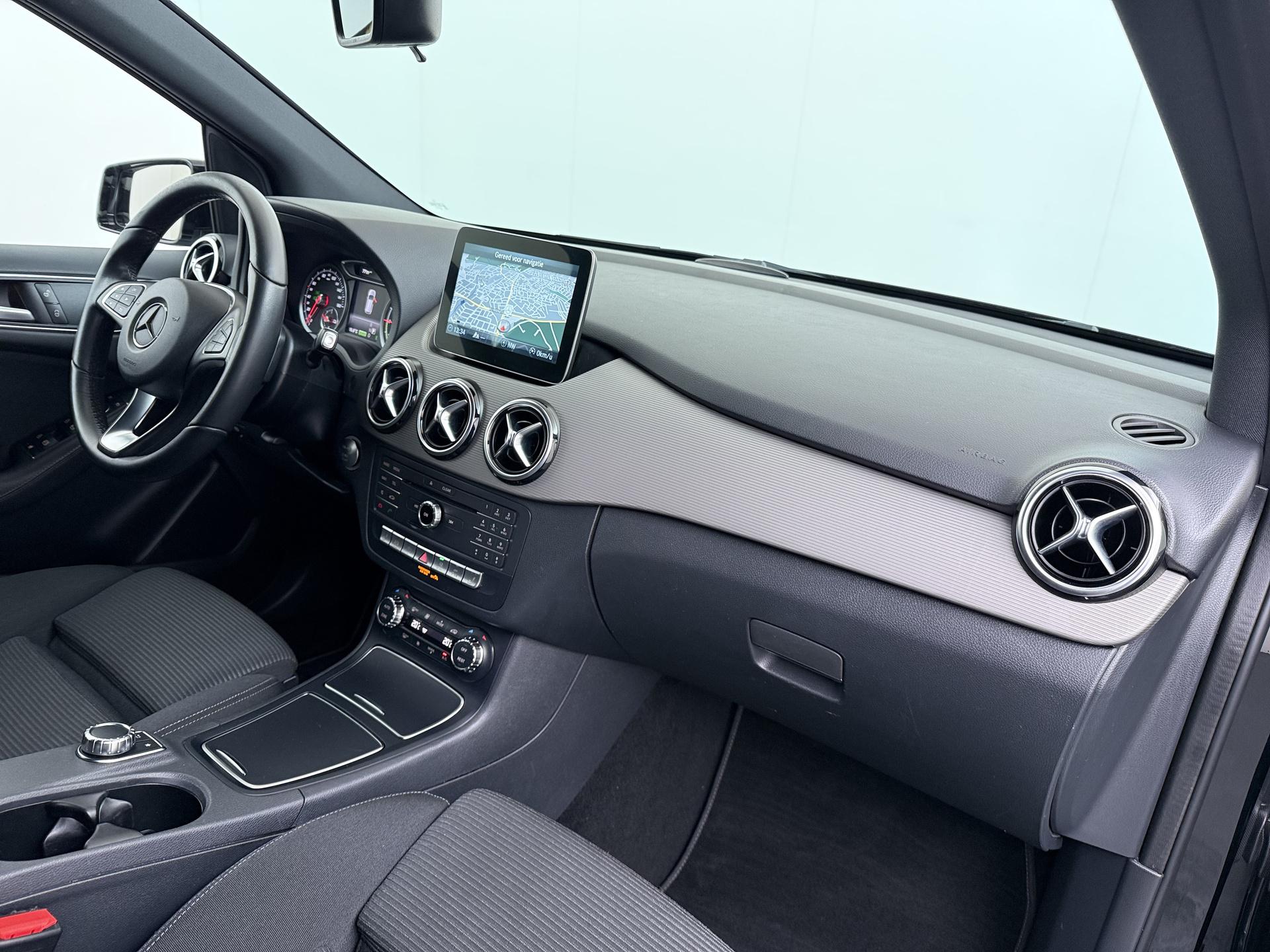 Mercedes-Benz B-Klasse 250 e Prestige 28 kWh 32