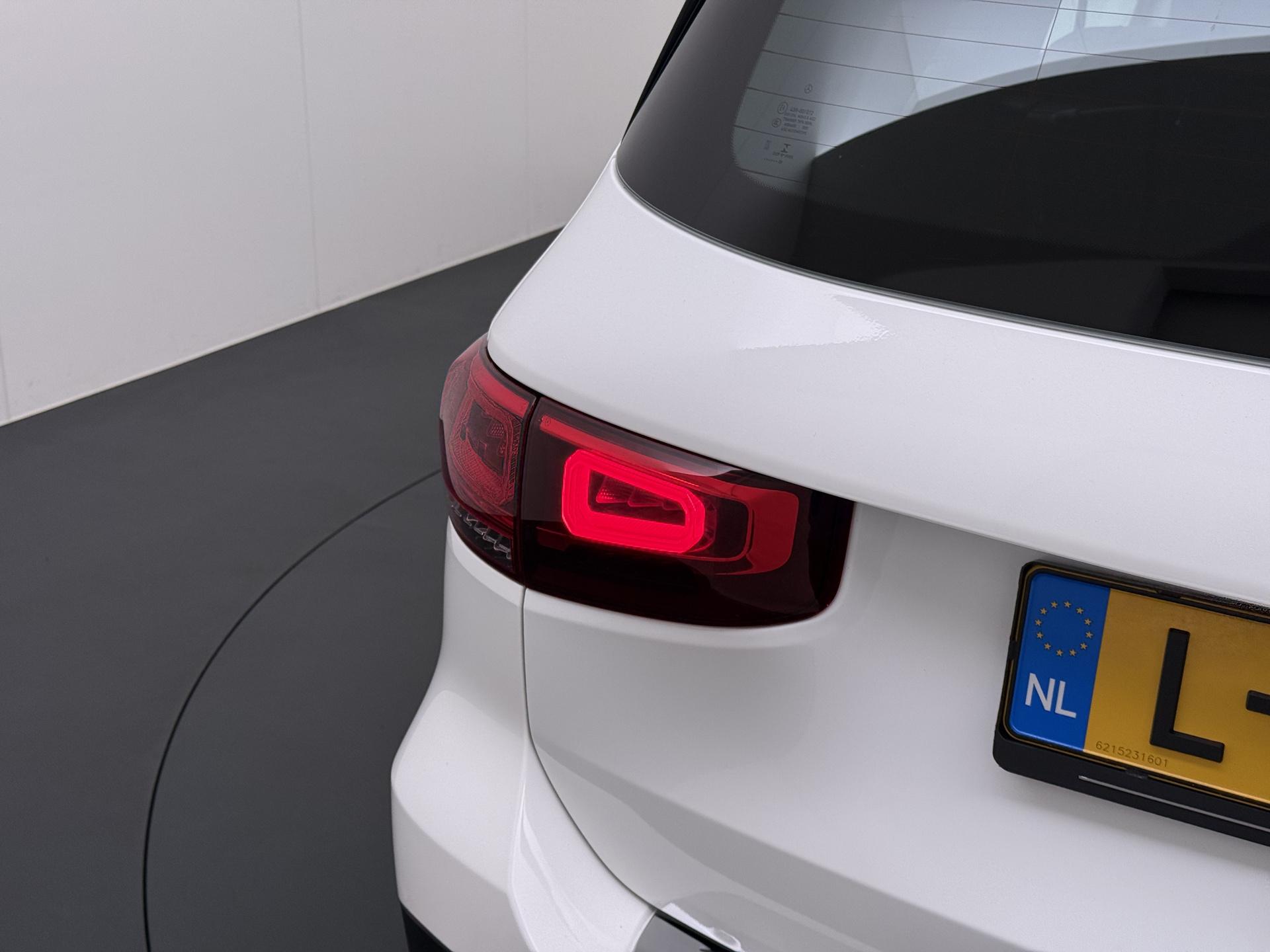 Mercedes-Benz GLB 200 Luxury Business Solution 15