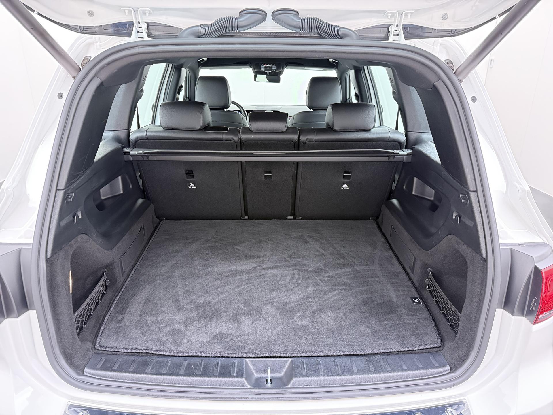 Mercedes-Benz GLB 200 Luxury Business Solution 17