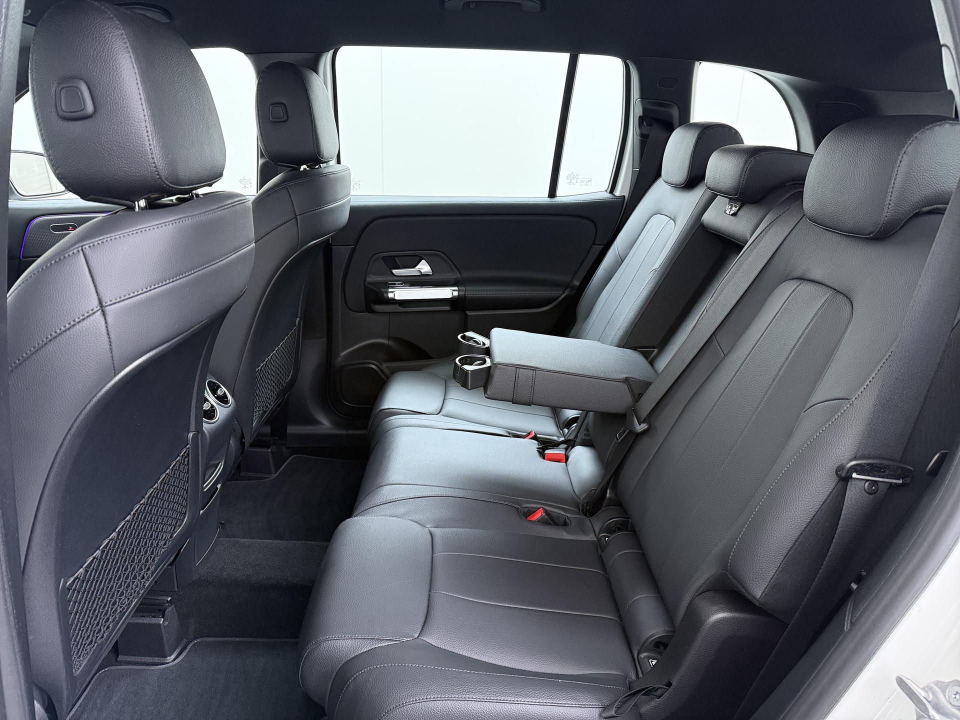 Mercedes-Benz GLB 200 Luxury Business Solution 24