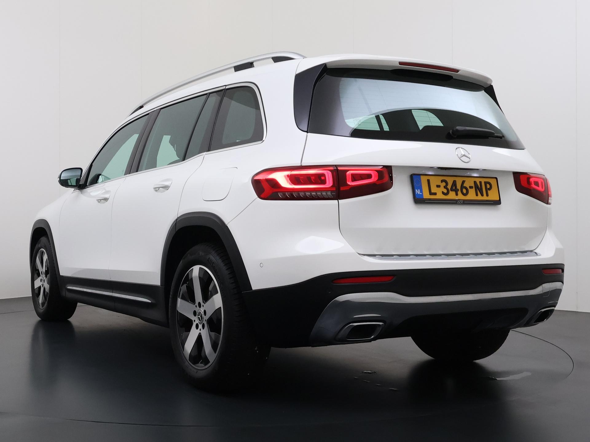 Mercedes-Benz GLB 200 Luxury Business Solution 4