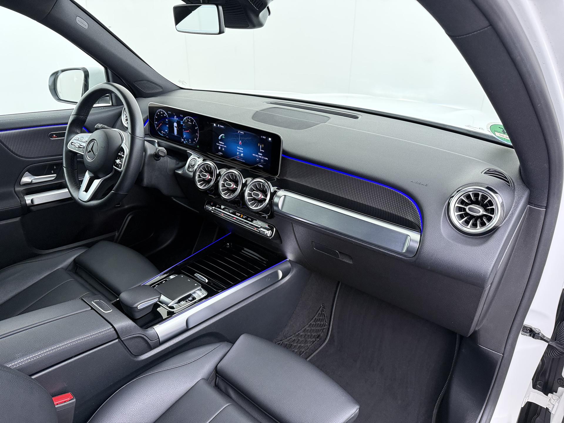 Mercedes-Benz GLB 200 Luxury Business Solution 43