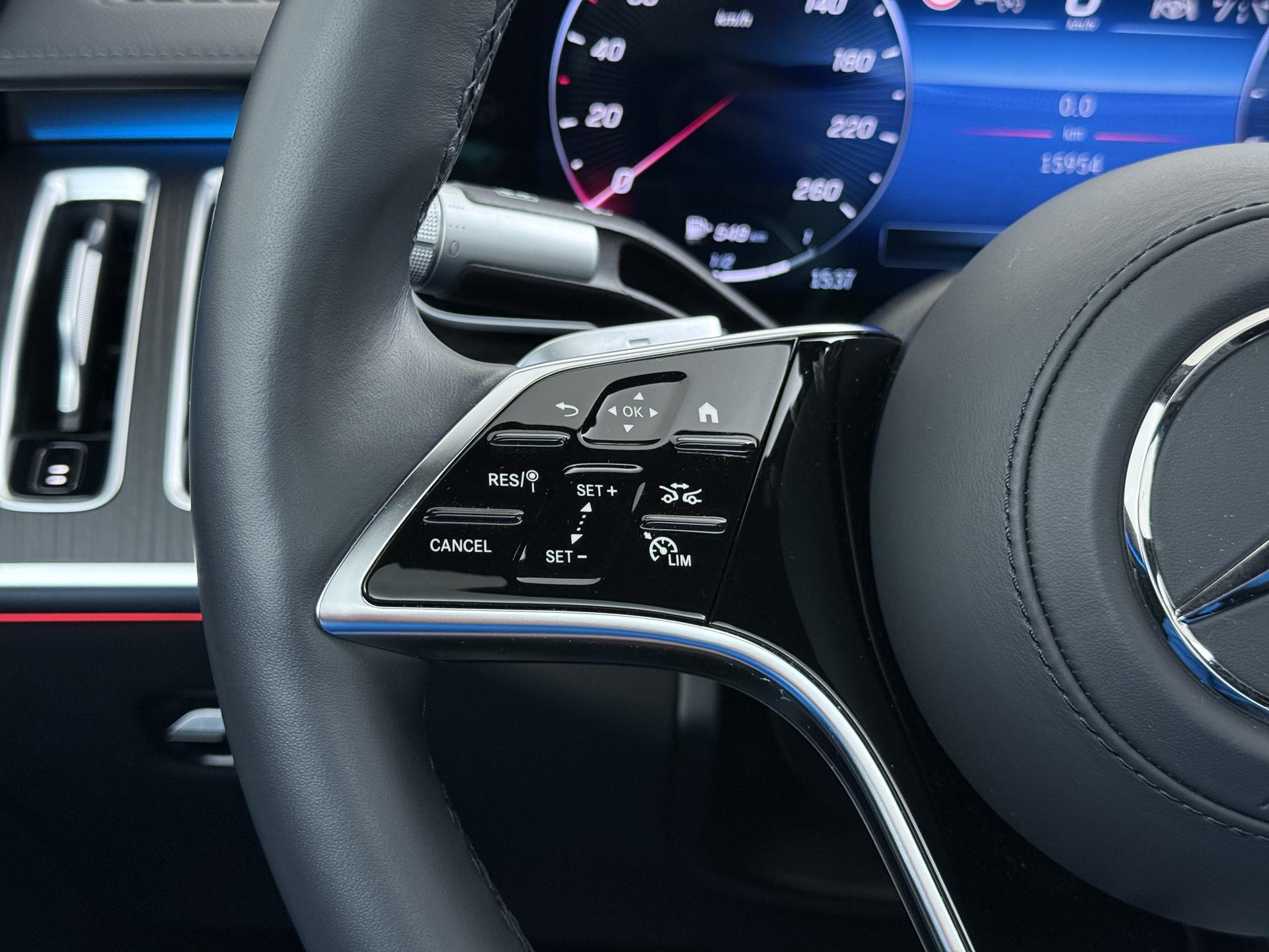 Mercedes-Benz S-Klasse 450 4MATIC 32