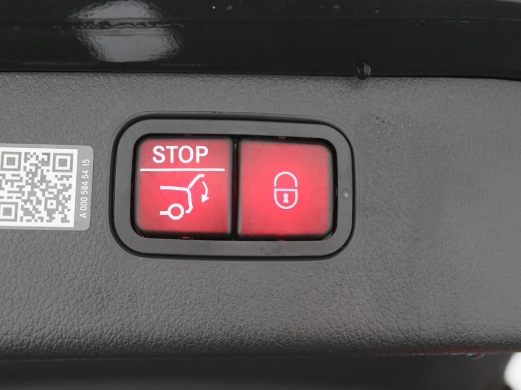 Mercedes-Benz C-Klasse Estate 300 e Star Edition AMG Line LIMITED 14