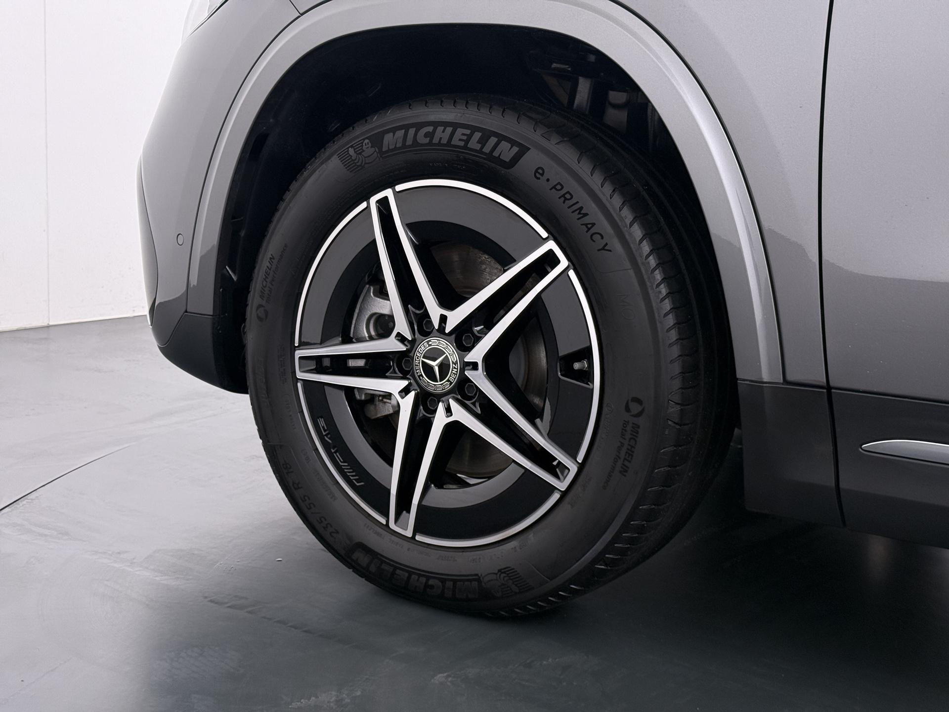 Mercedes-Benz EQA 250+ AMG Line Premium 71 kWh Accu 21