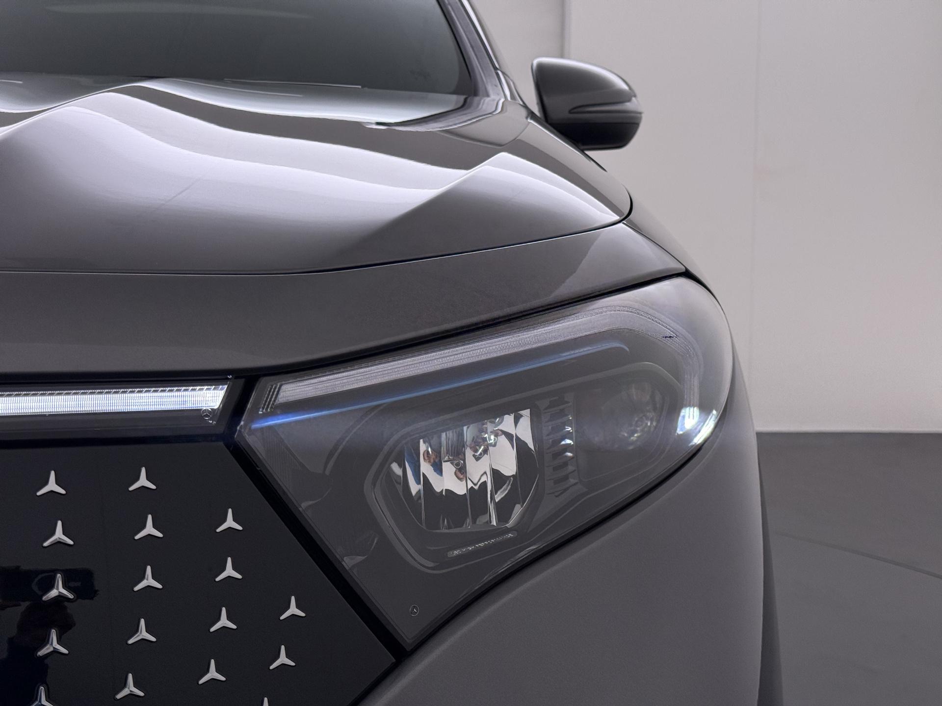 Mercedes-Benz EQA 250+ AMG Line Premium 71 kWh Accu 22