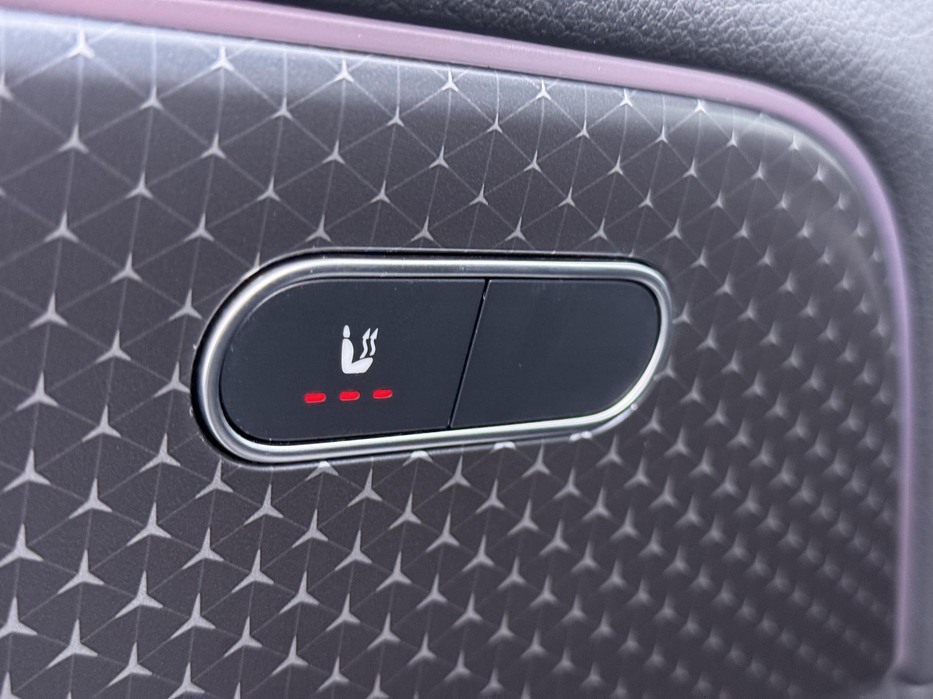 Mercedes-Benz EQA 250+ AMG Line Premium 71 kWh Accu 26