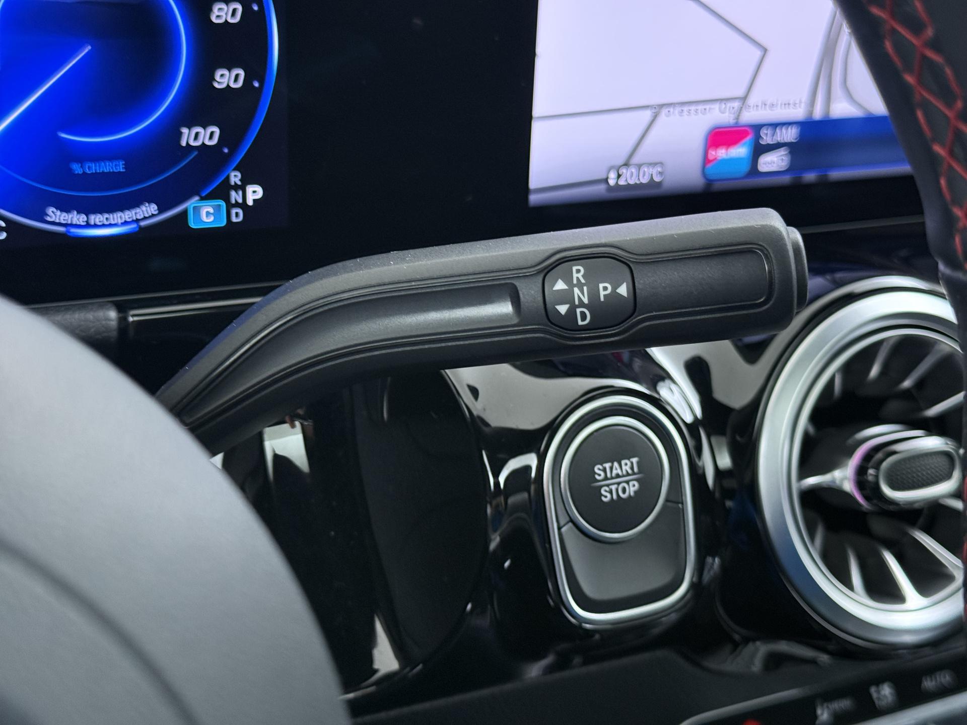 Mercedes-Benz EQA 250+ AMG Line Premium 71 kWh Accu 32