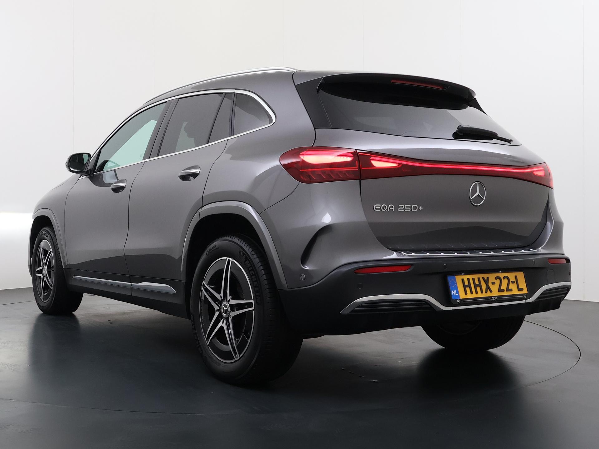 Mercedes-Benz EQA 250+ AMG Line 71 kWh 4