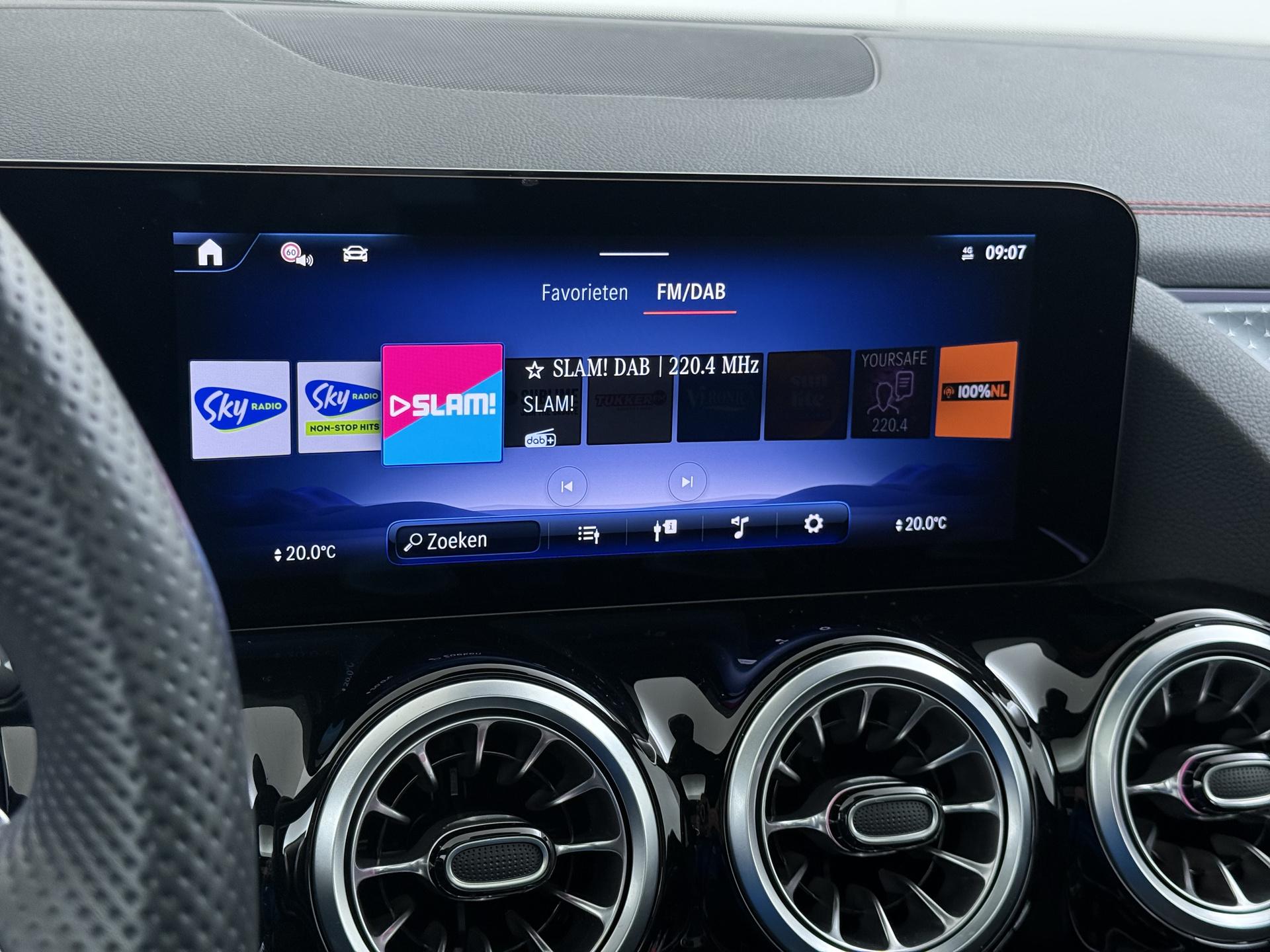 Mercedes-Benz EQA 250+ AMG Line Premium 71 kWh Accu 43