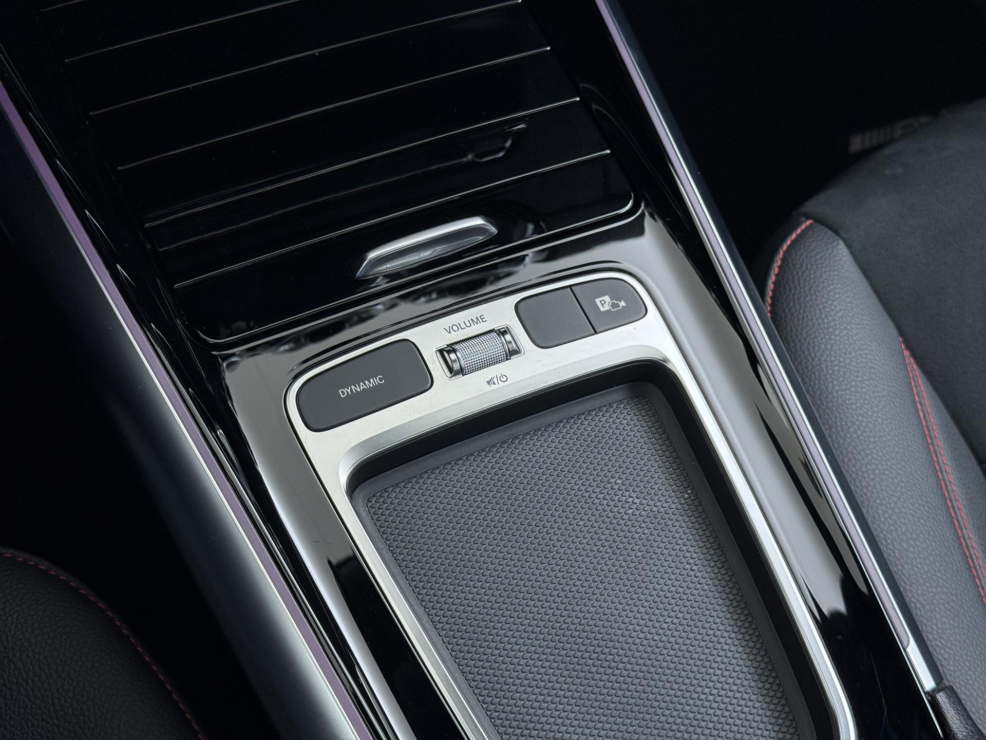 Mercedes-Benz EQA 250+ AMG Line Premium 71 kWh Accu 48