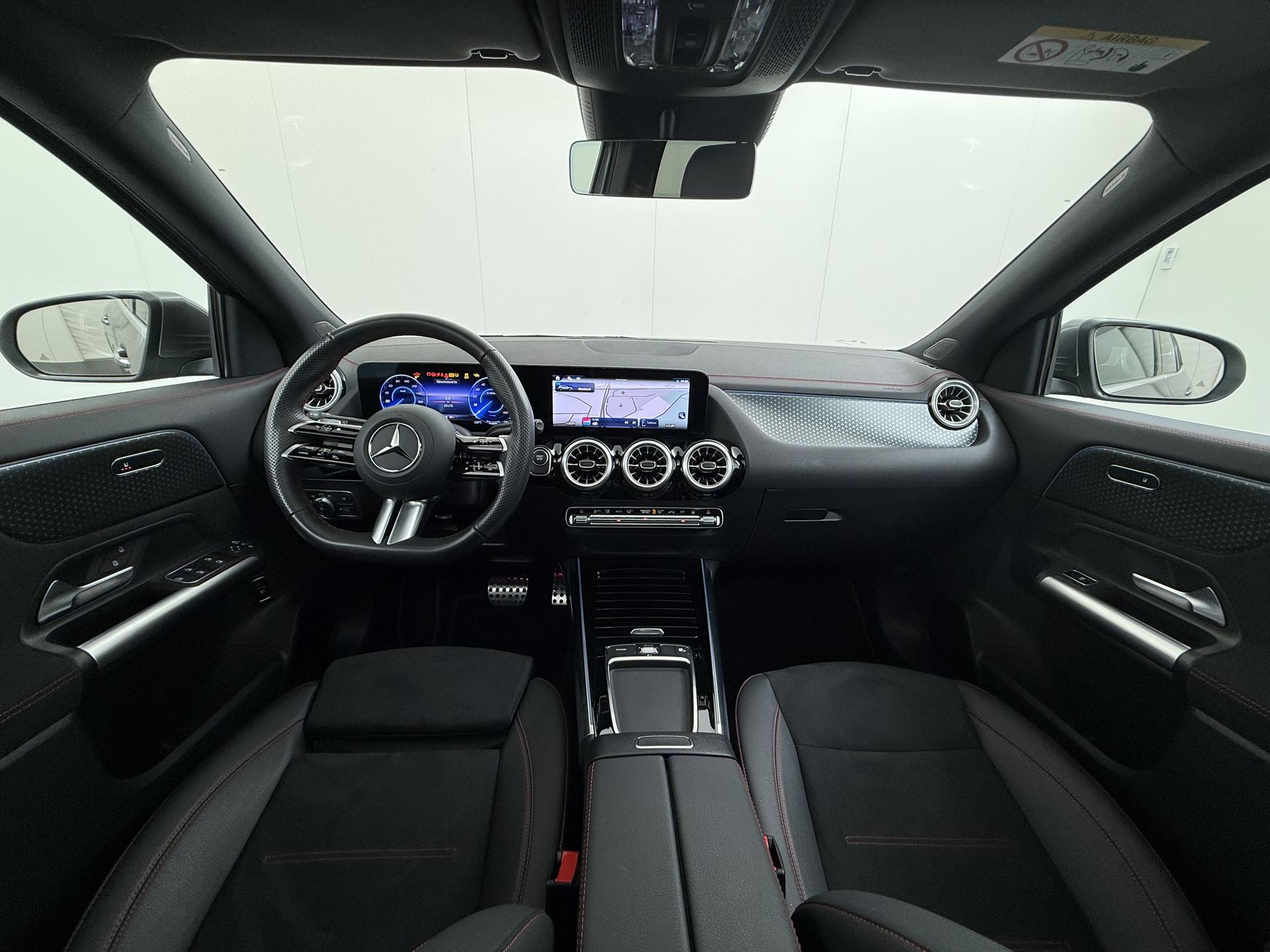 Mercedes-Benz EQA 250+ AMG Line 71 kWh 5