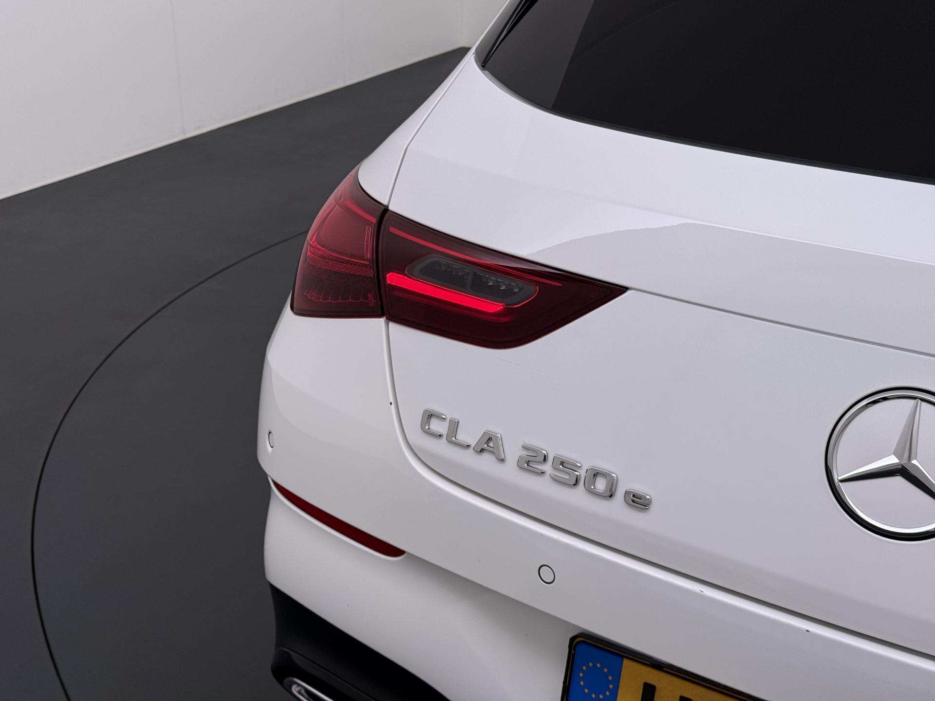Mercedes-Benz CLA-Klasse Shooting Brake 250 e AMG Business Solution 16