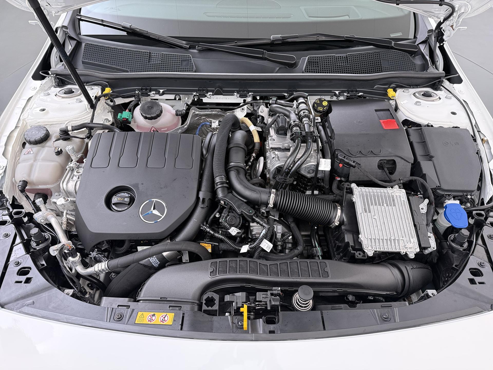 Mercedes-Benz CLA-Klasse Shooting Brake 250 e AMG Business Solution 22