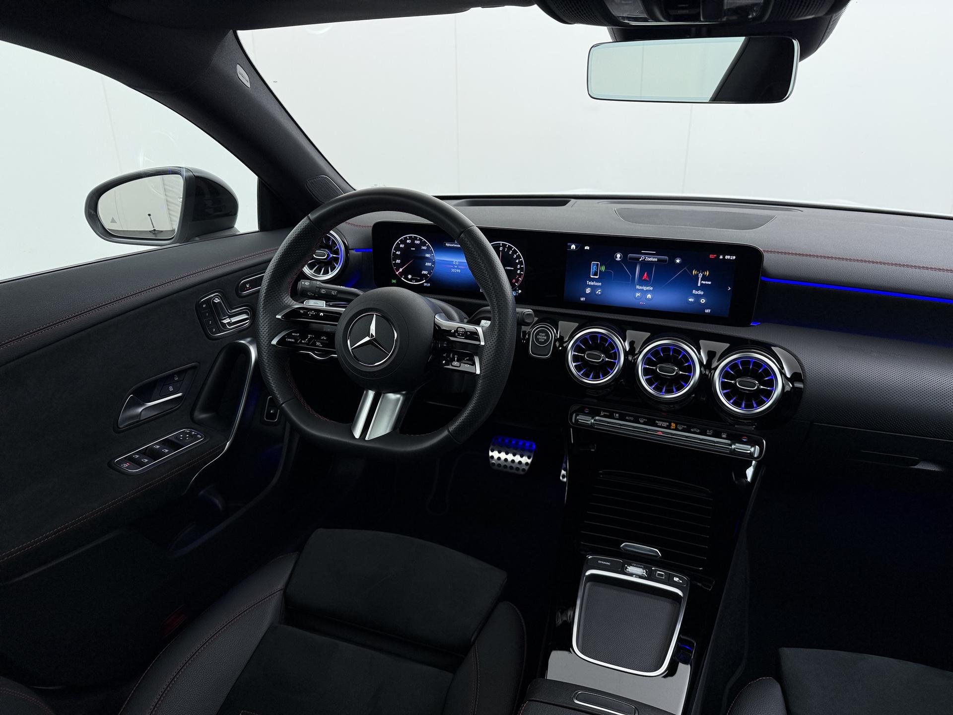 Mercedes-Benz CLA-Klasse Shooting Brake 250 e AMG Business Solution 27