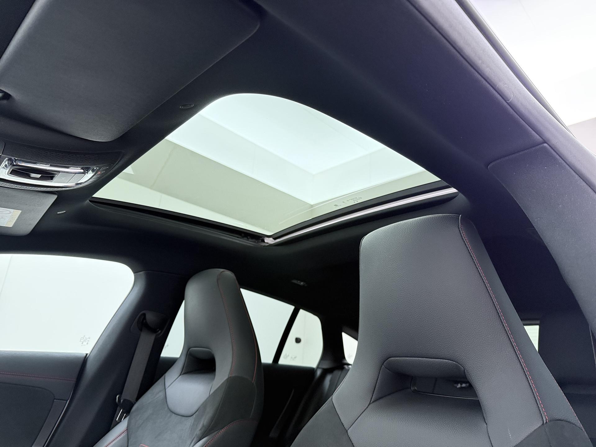 Mercedes-Benz CLA-Klasse Shooting Brake 250 e AMG Business Solution 7