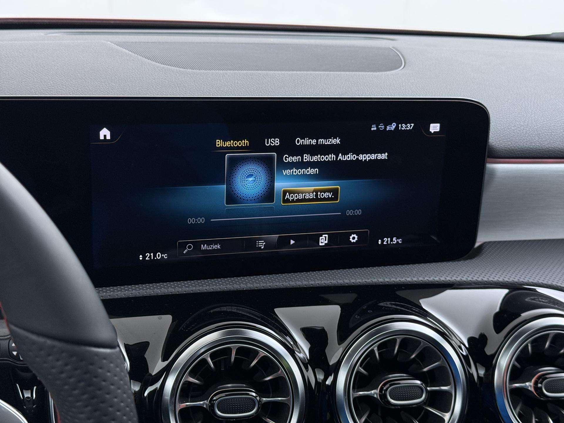 Mercedes-Benz A-Klasse 180 Business Solution AMG 33