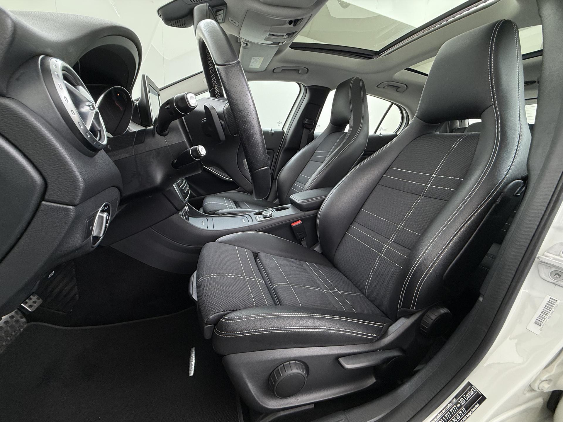 Mercedes-Benz GLA 180 Prestige 6