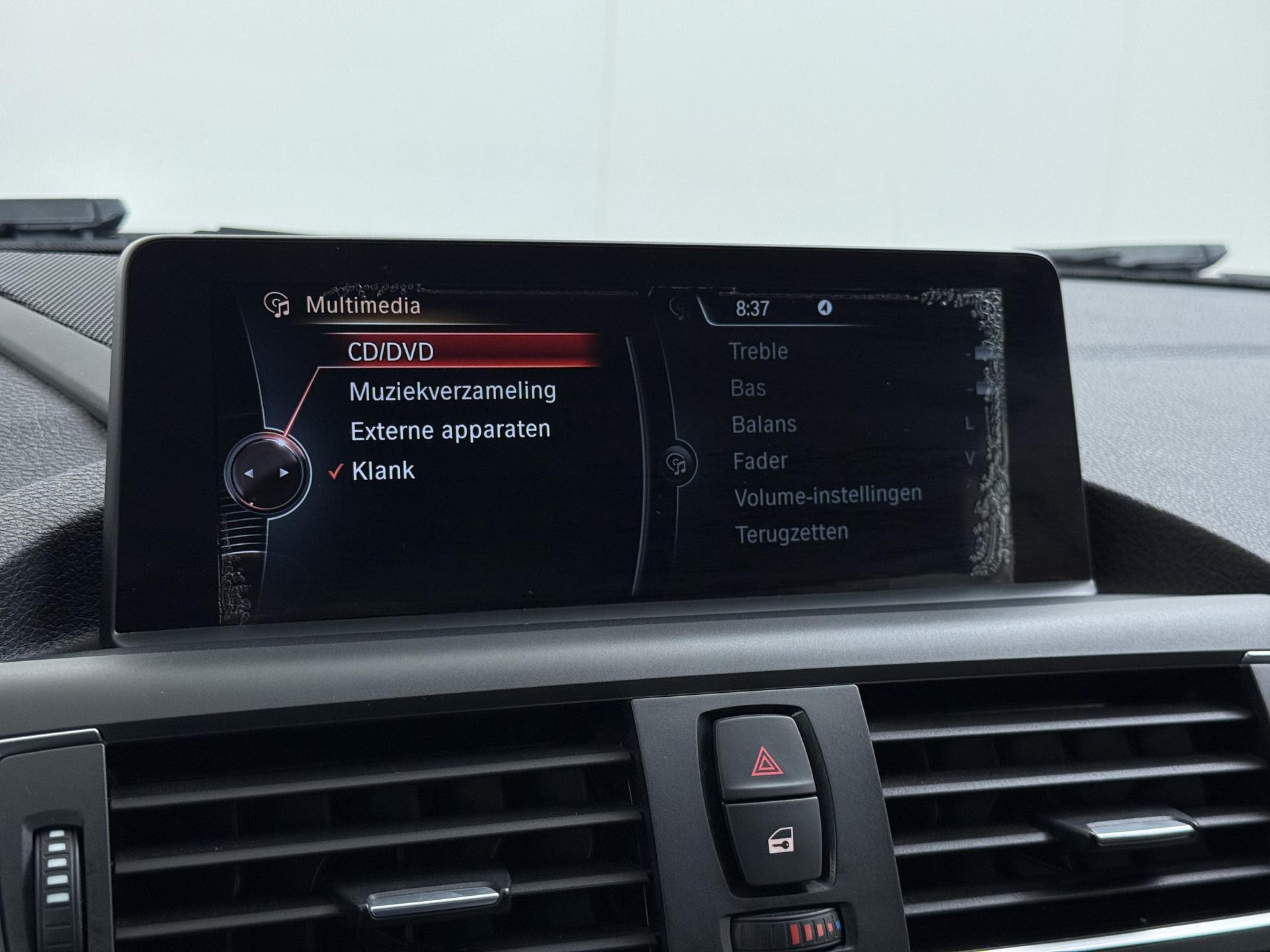 BMW 2 Serie Cabrio M235i High Executive 29