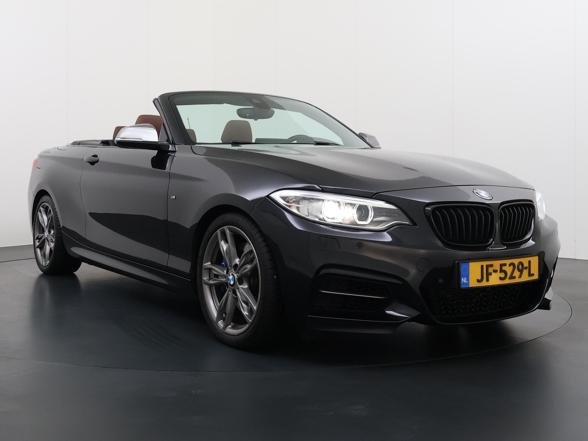 BMW 2 Serie Cabrio M235i High Executive 3
