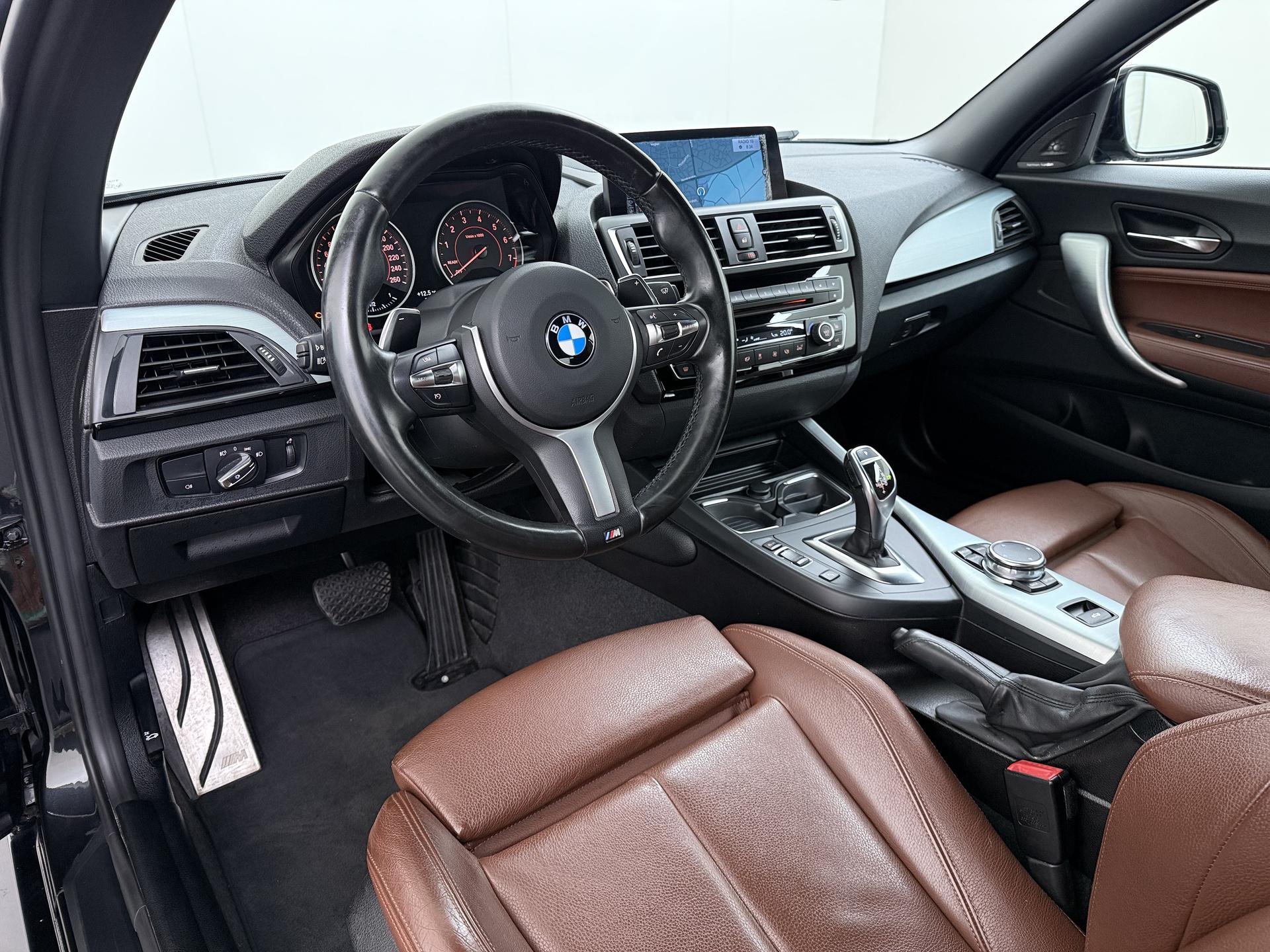BMW 2 Serie Cabrio M235i High Executive 5