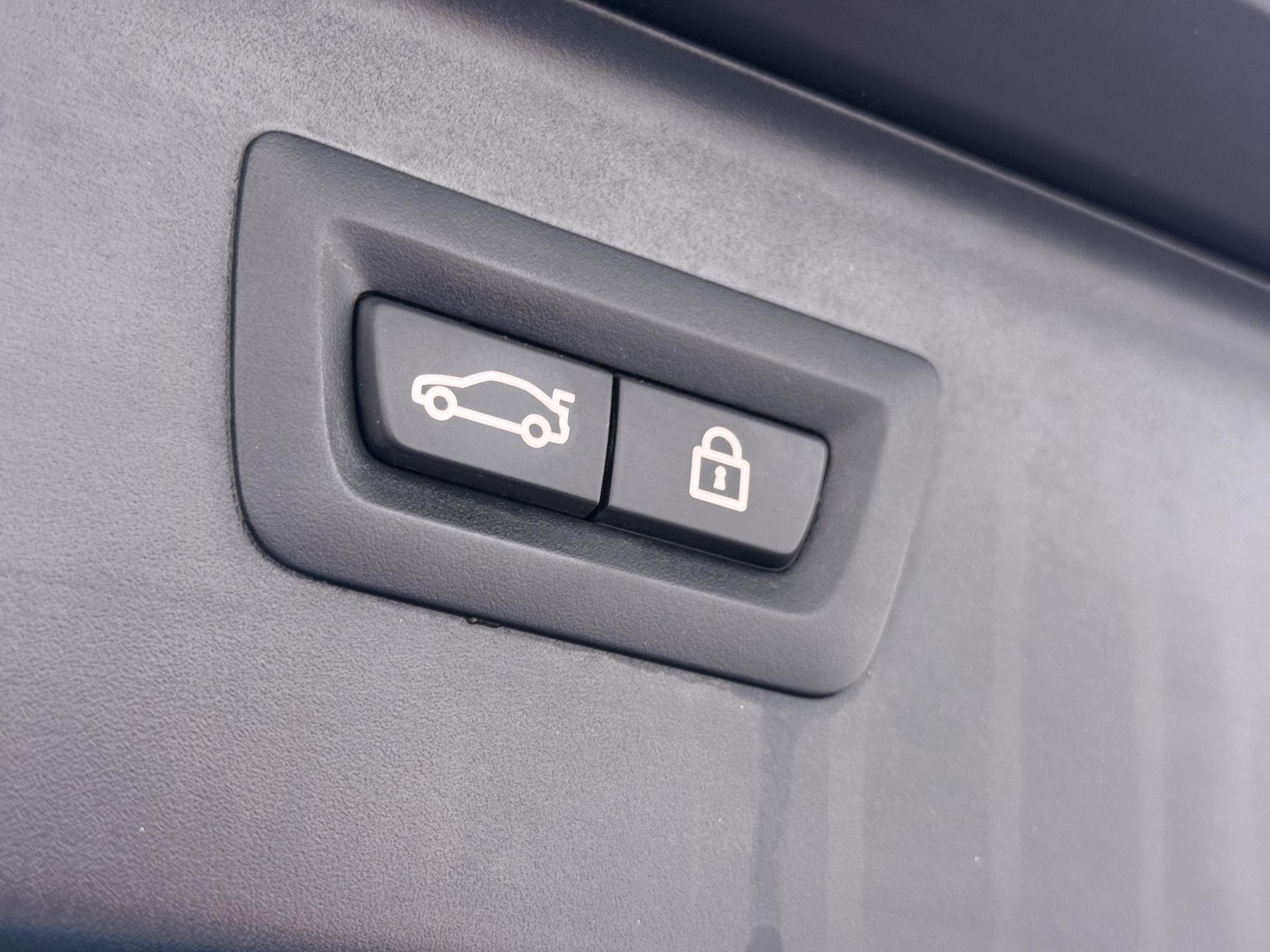 BMW 5 Serie Touring 550i High Executive 22