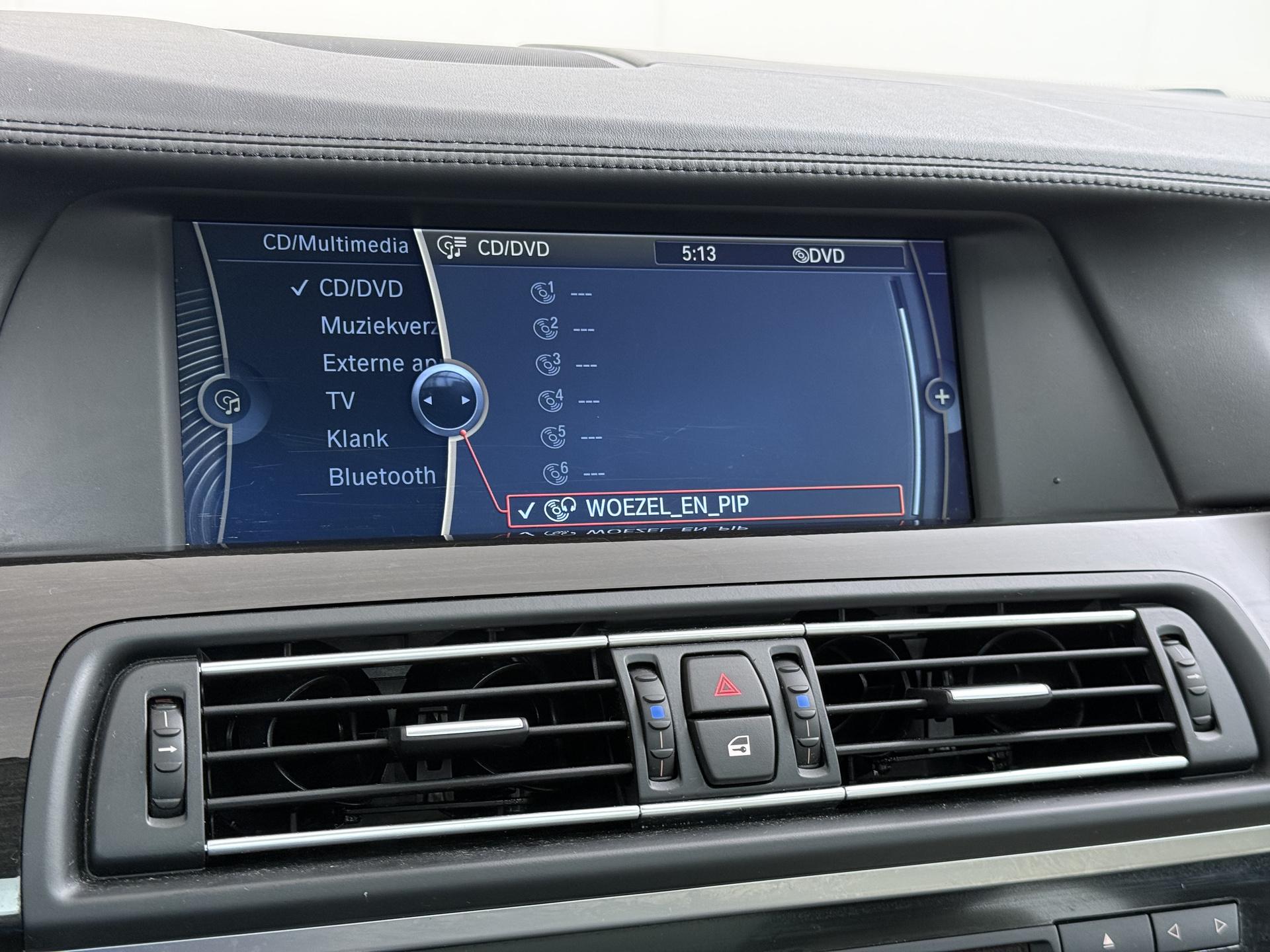 BMW 5 Serie Touring 550i High Executive 38