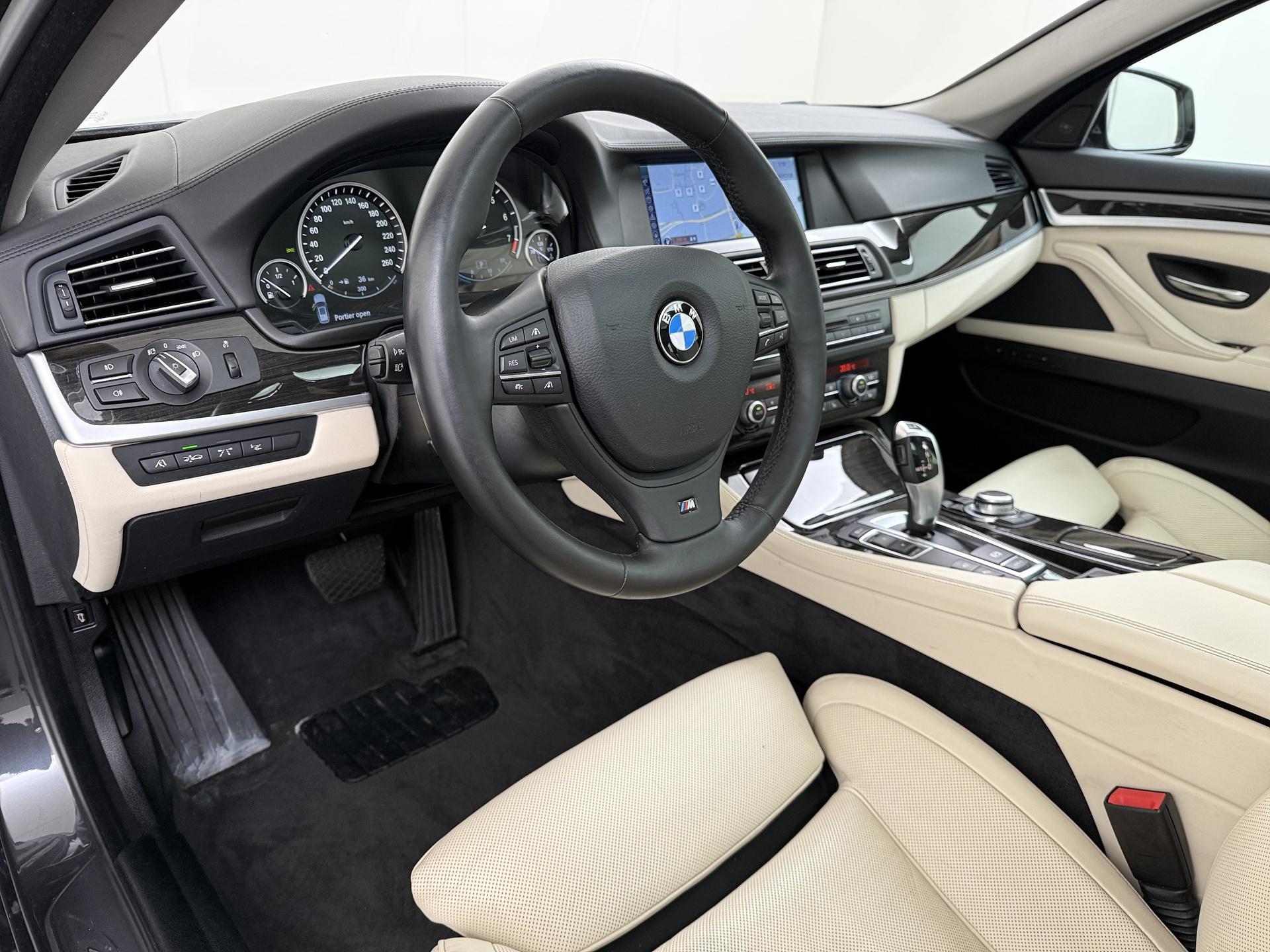 BMW 5 Serie Touring 550i High Executive 9