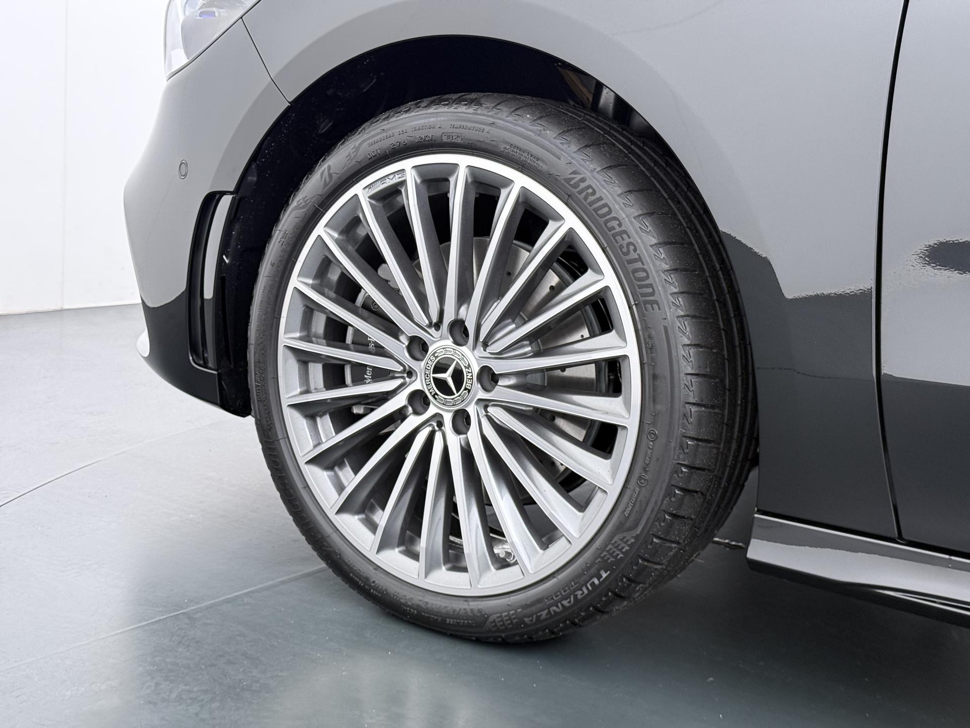 Mercedes-Benz B-Klasse 250 e Business Solution AMG 16