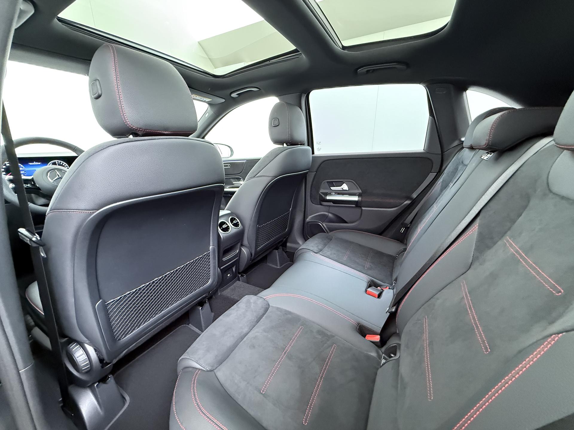 Mercedes-Benz B-Klasse 250 e Business Solution AMG 25