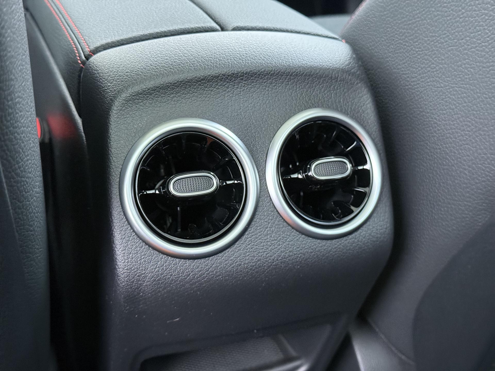 Mercedes-Benz B-Klasse 250 e Business Solution AMG 27