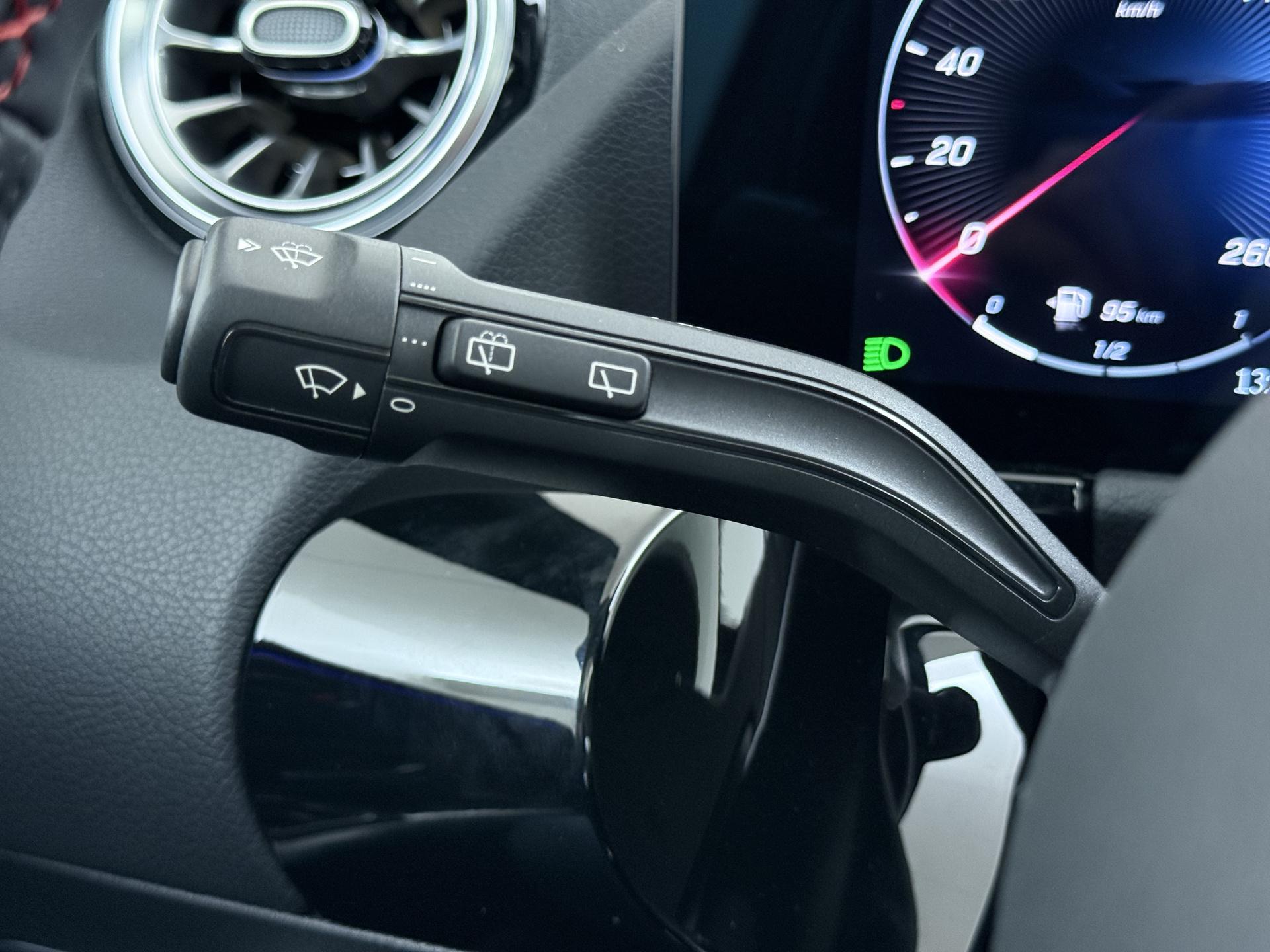 Mercedes-Benz B-Klasse 250 e Business Solution AMG 31