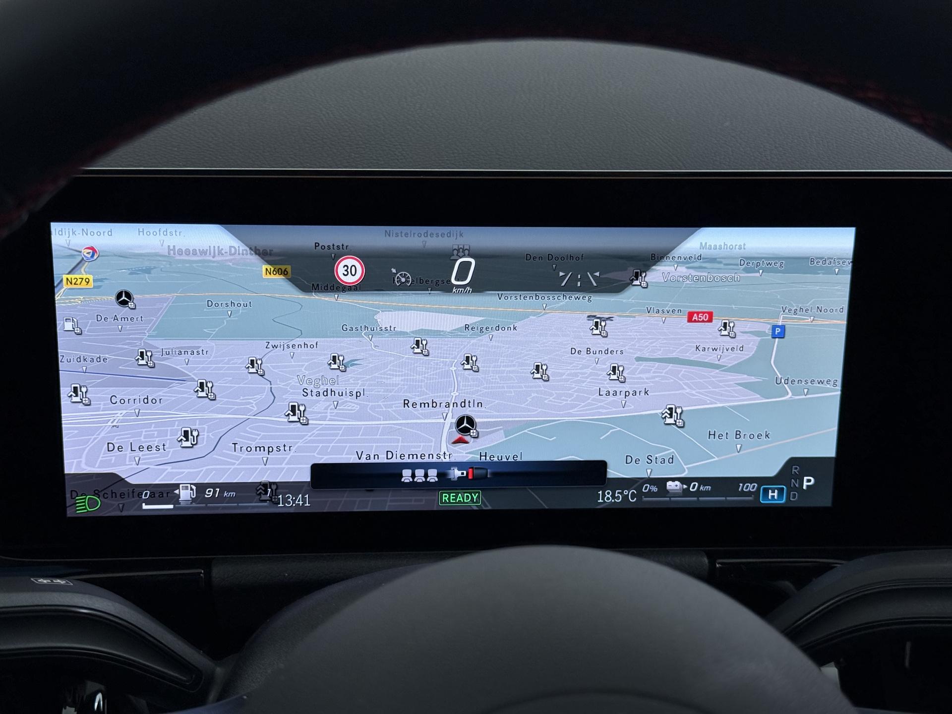 Mercedes-Benz B-Klasse 250 e Business Solution AMG 36