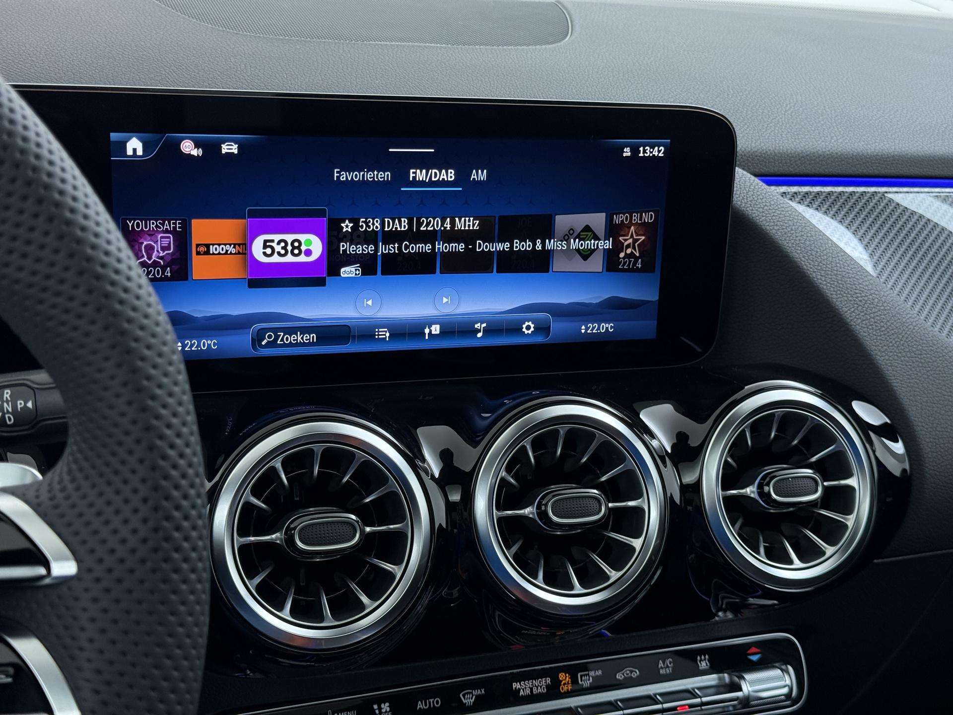 Mercedes-Benz B-Klasse 250 e Business Solution AMG 42