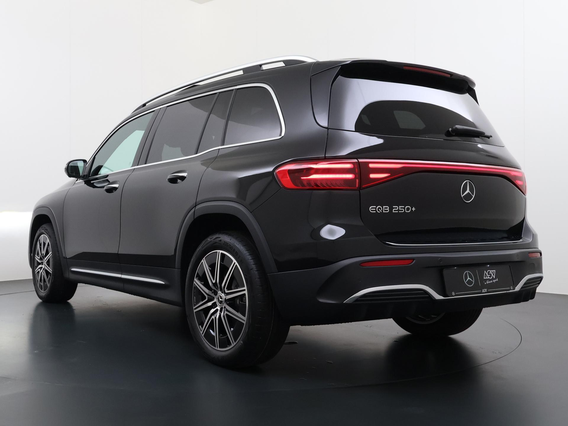 Mercedes-Benz EQB 250+ Business Solution AMG 71 kWh 2