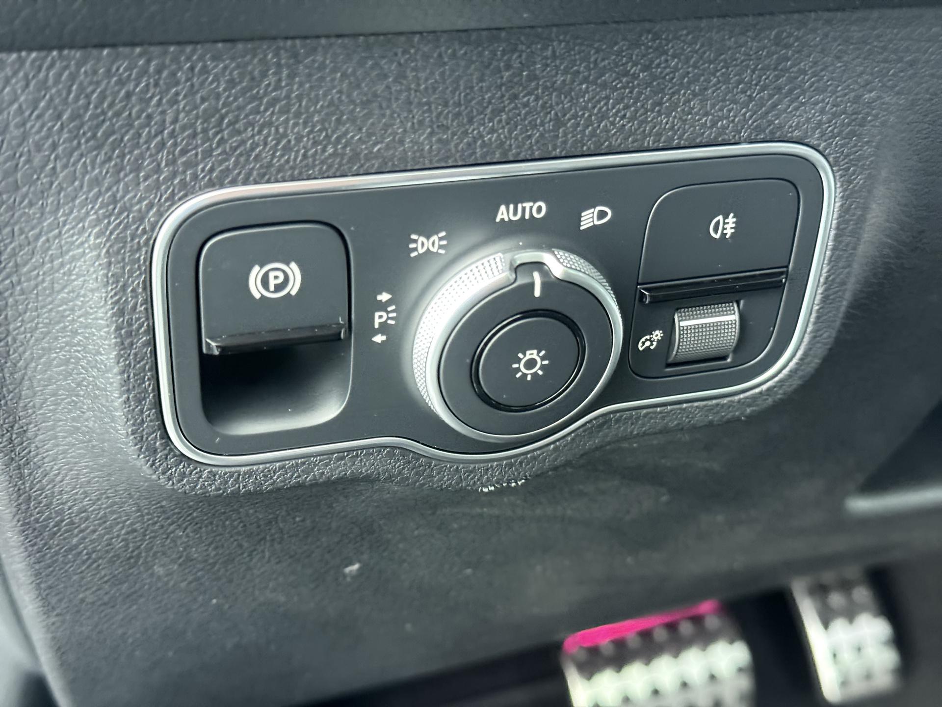 Mercedes-Benz EQB 250+ Business Solution AMG 71 kWh 21