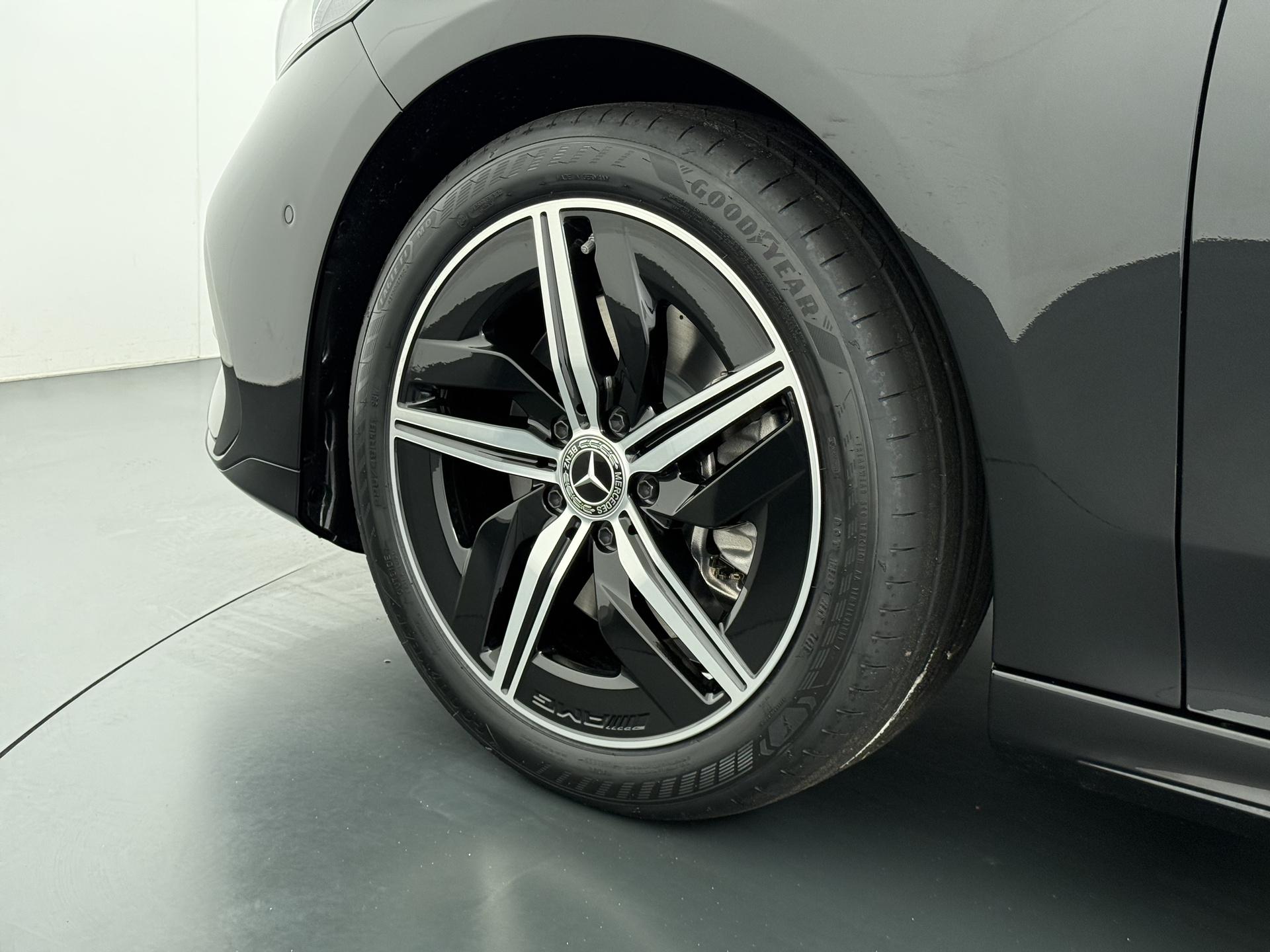 Mercedes-Benz CLA-Klasse 250+ Launch Edition 85 kWh 13