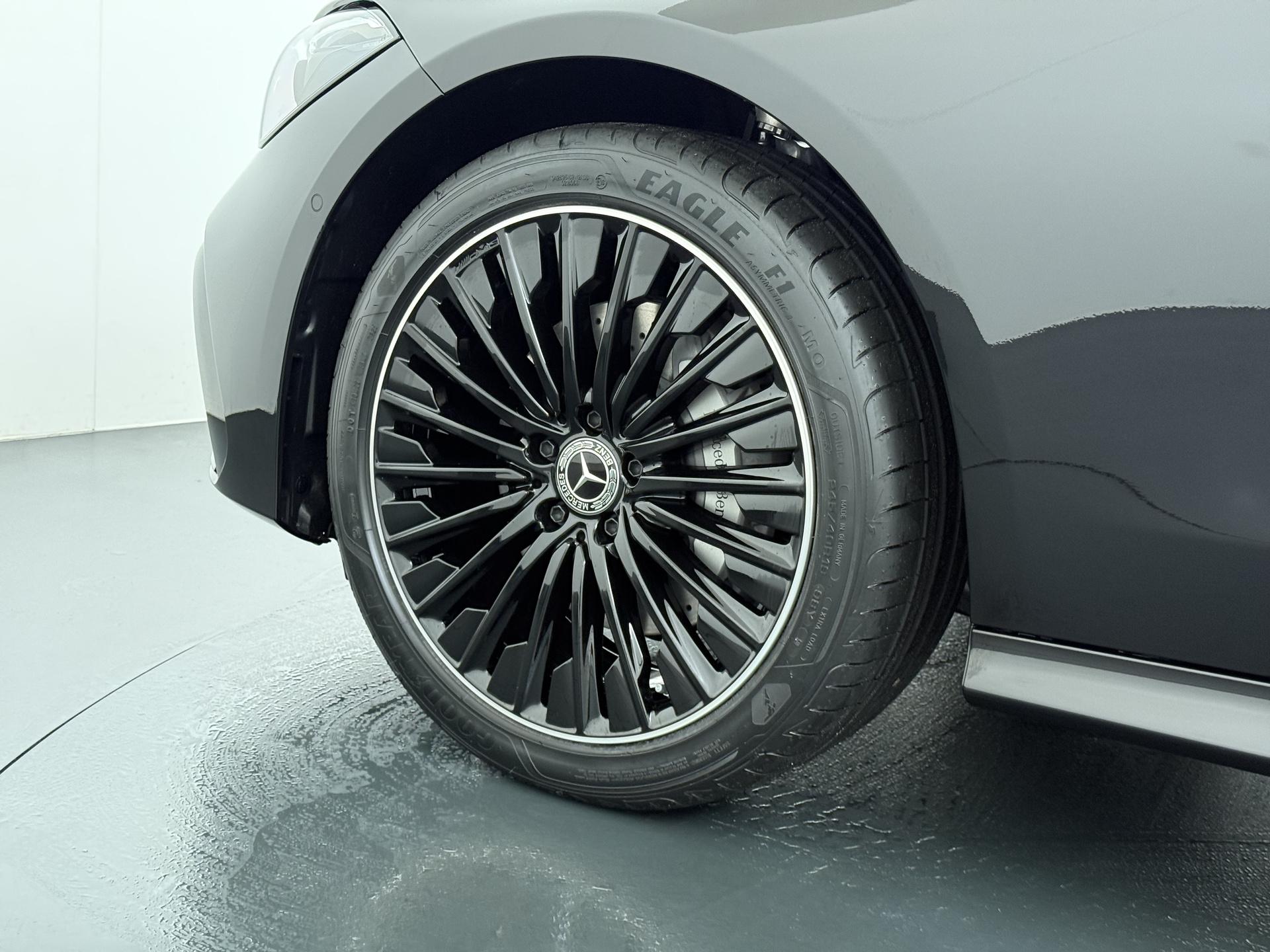 Mercedes-Benz CLE Coupé 300 e AMG Line 16