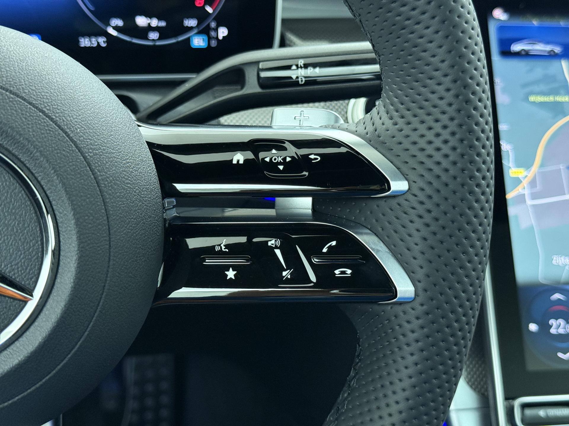 Mercedes-Benz CLE Coupé 300 e AMG Line 33