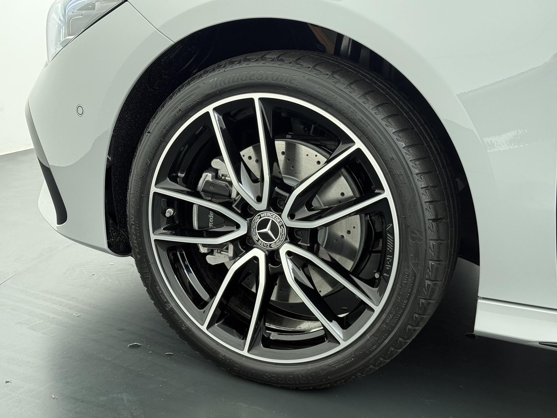 Mercedes-Benz CLA-Klasse Shooting Brake 250 e Business Solution AMG 16