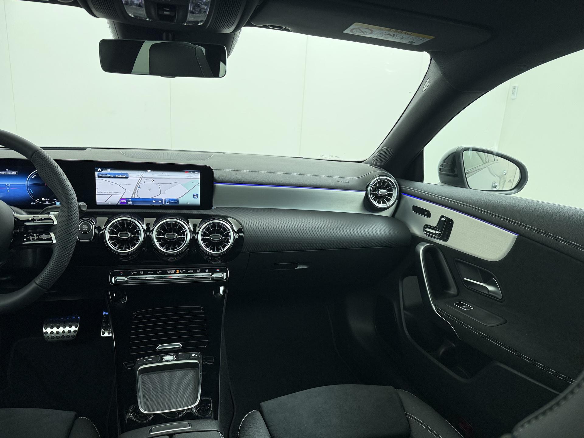 Mercedes-Benz CLA-Klasse Shooting Brake 250 e Business Solution AMG 27