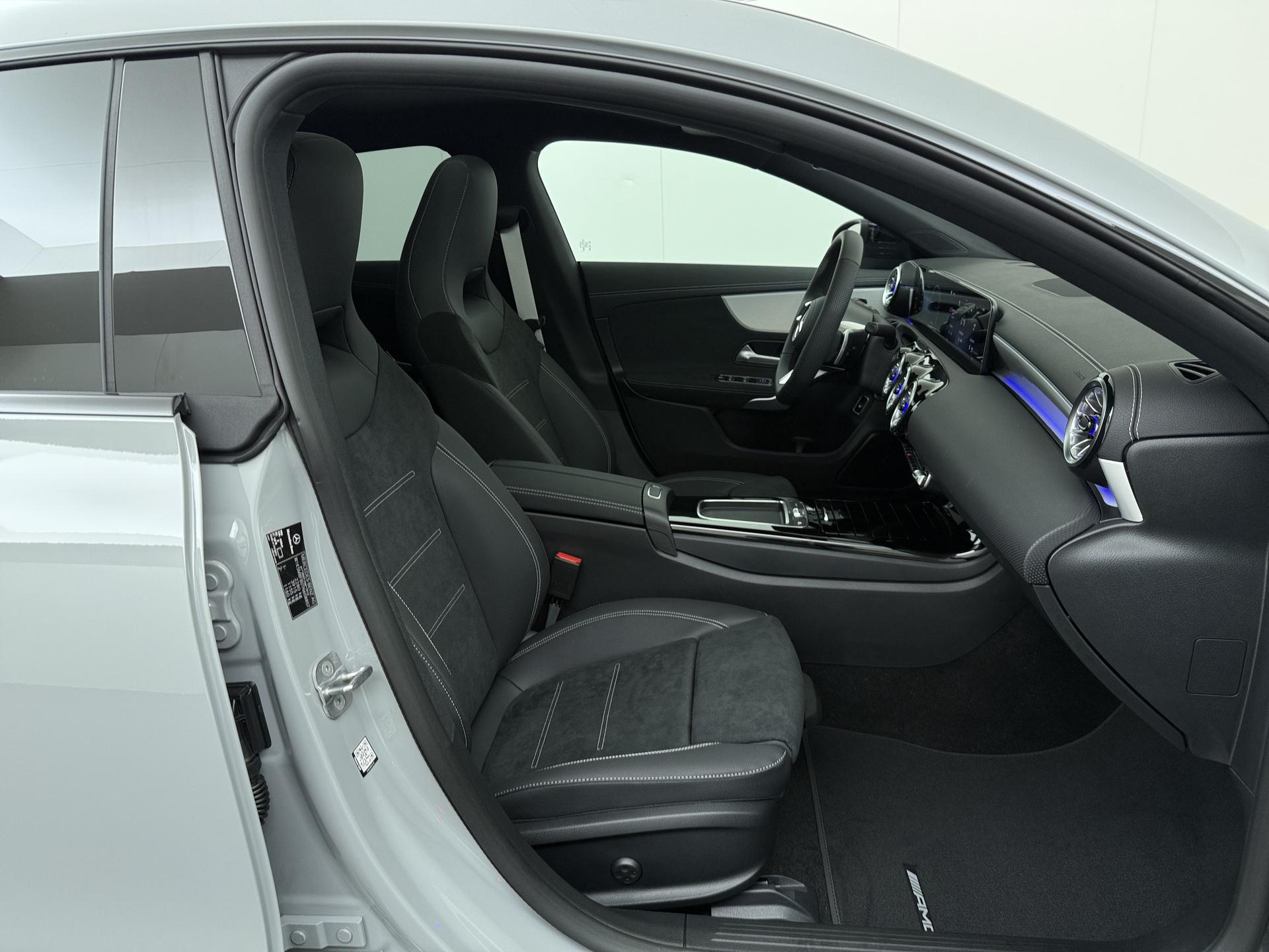 Mercedes-Benz CLA-Klasse Shooting Brake 250 e Business Solution AMG 54