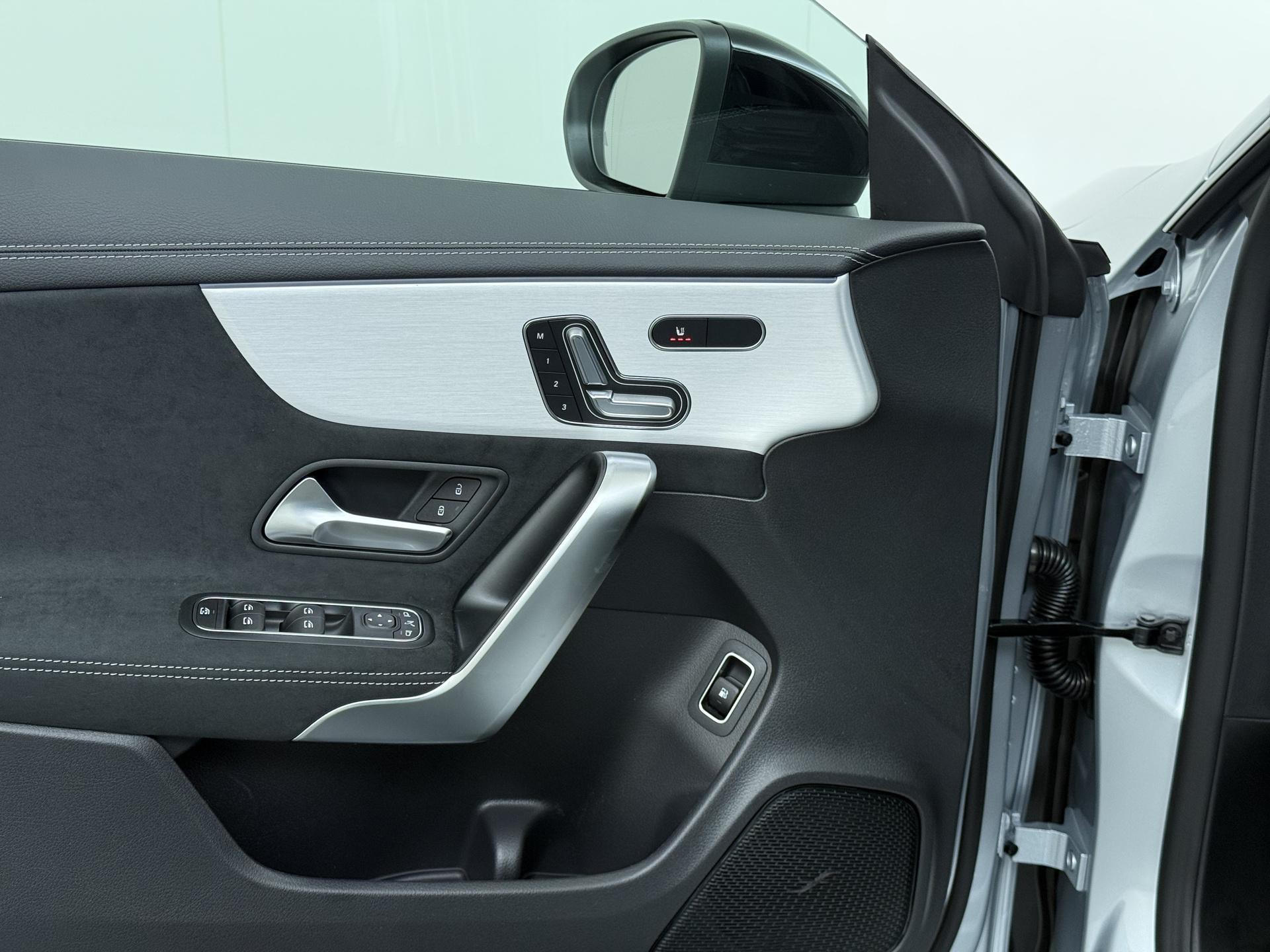 Mercedes-Benz CLA-Klasse Shooting Brake 250 e Business Solution AMG 18