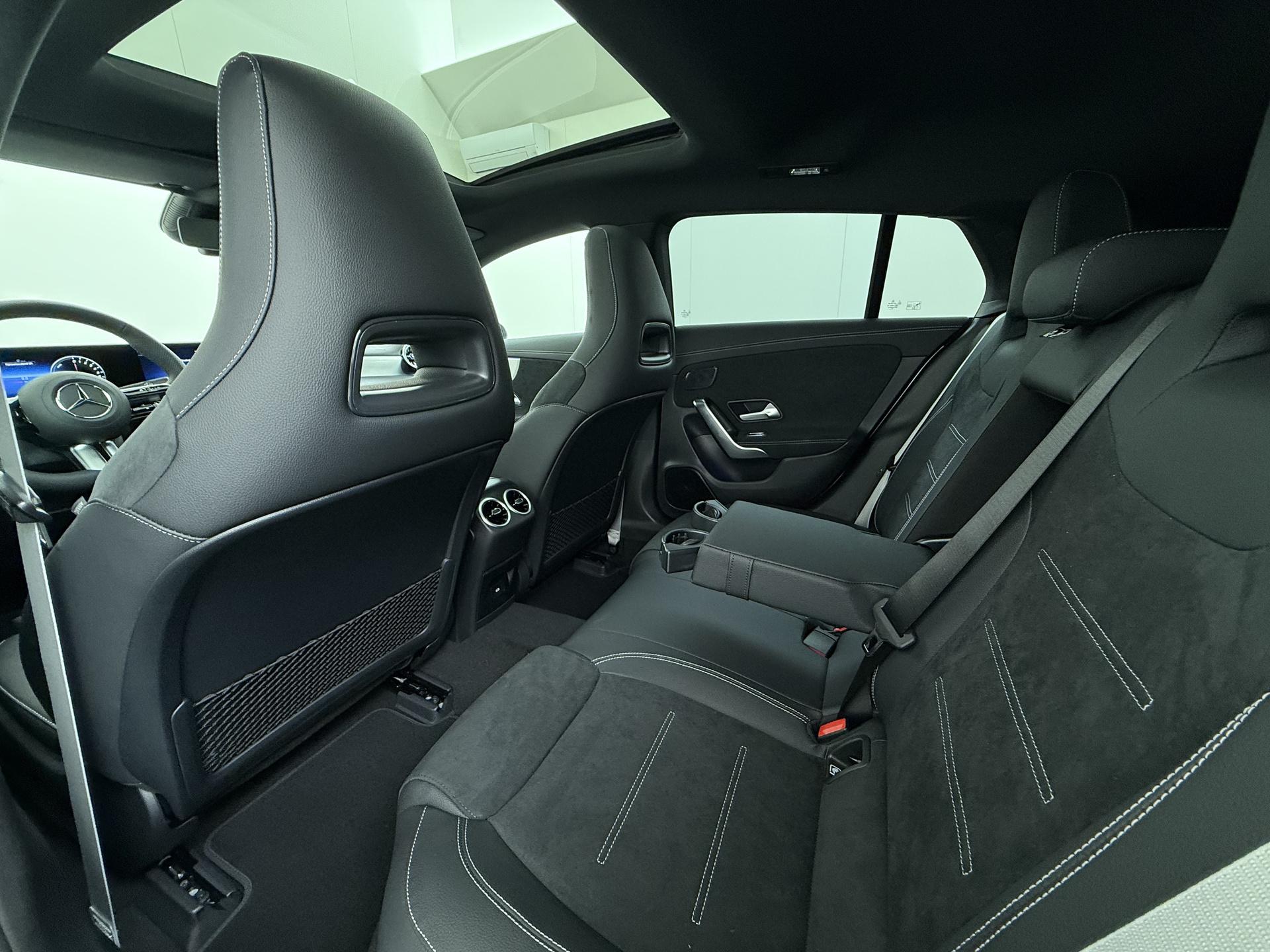 Mercedes-Benz CLA-Klasse Shooting Brake 250 e Business Solution AMG 24
