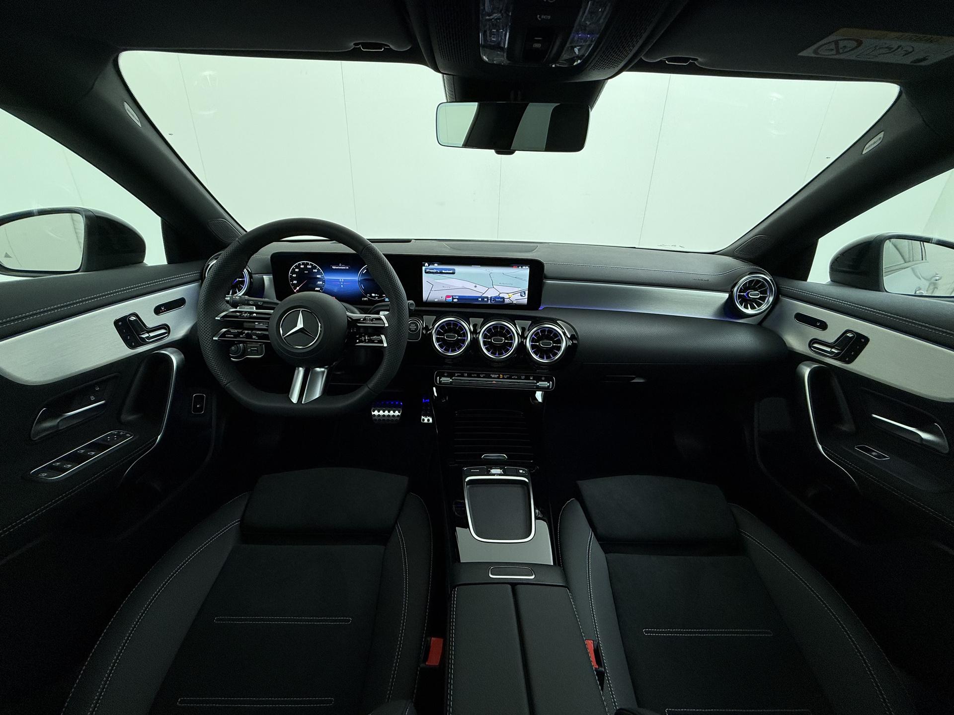 Mercedes-Benz CLA-Klasse Shooting Brake 250 e Business Solution AMG 27